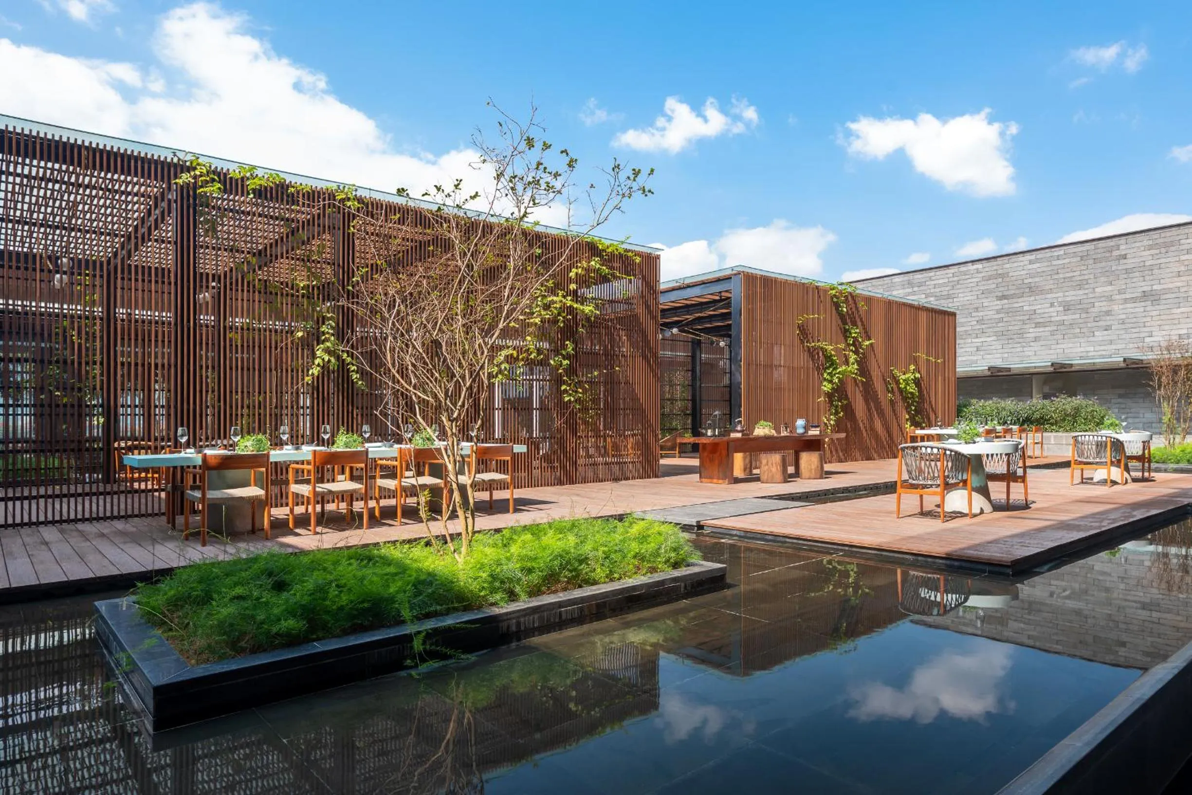 Restaurant/places to eat in 1 Hotel Haitang Bay, Sanya