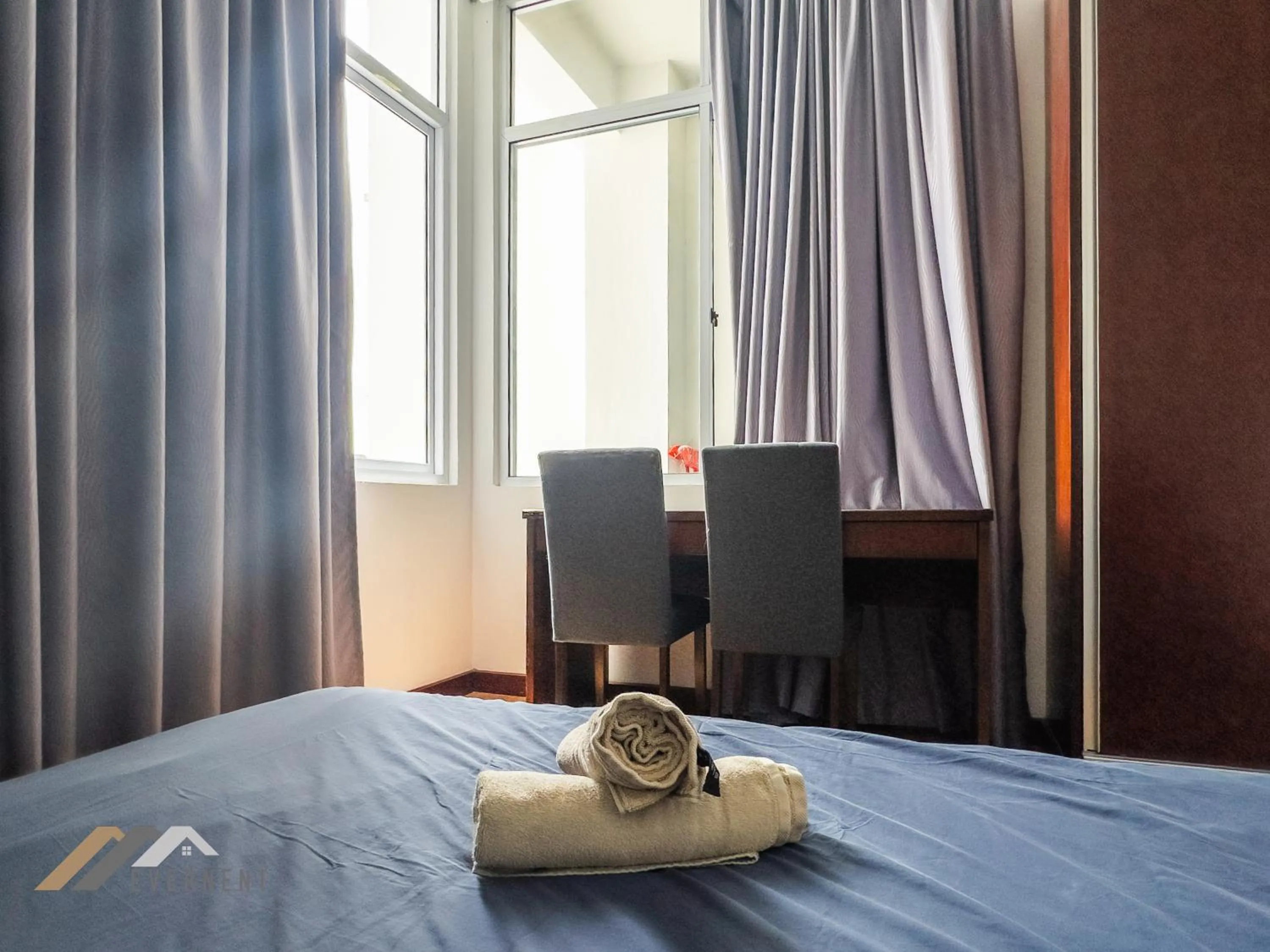 Bedroom, Bed in Bay Resort by Evernent