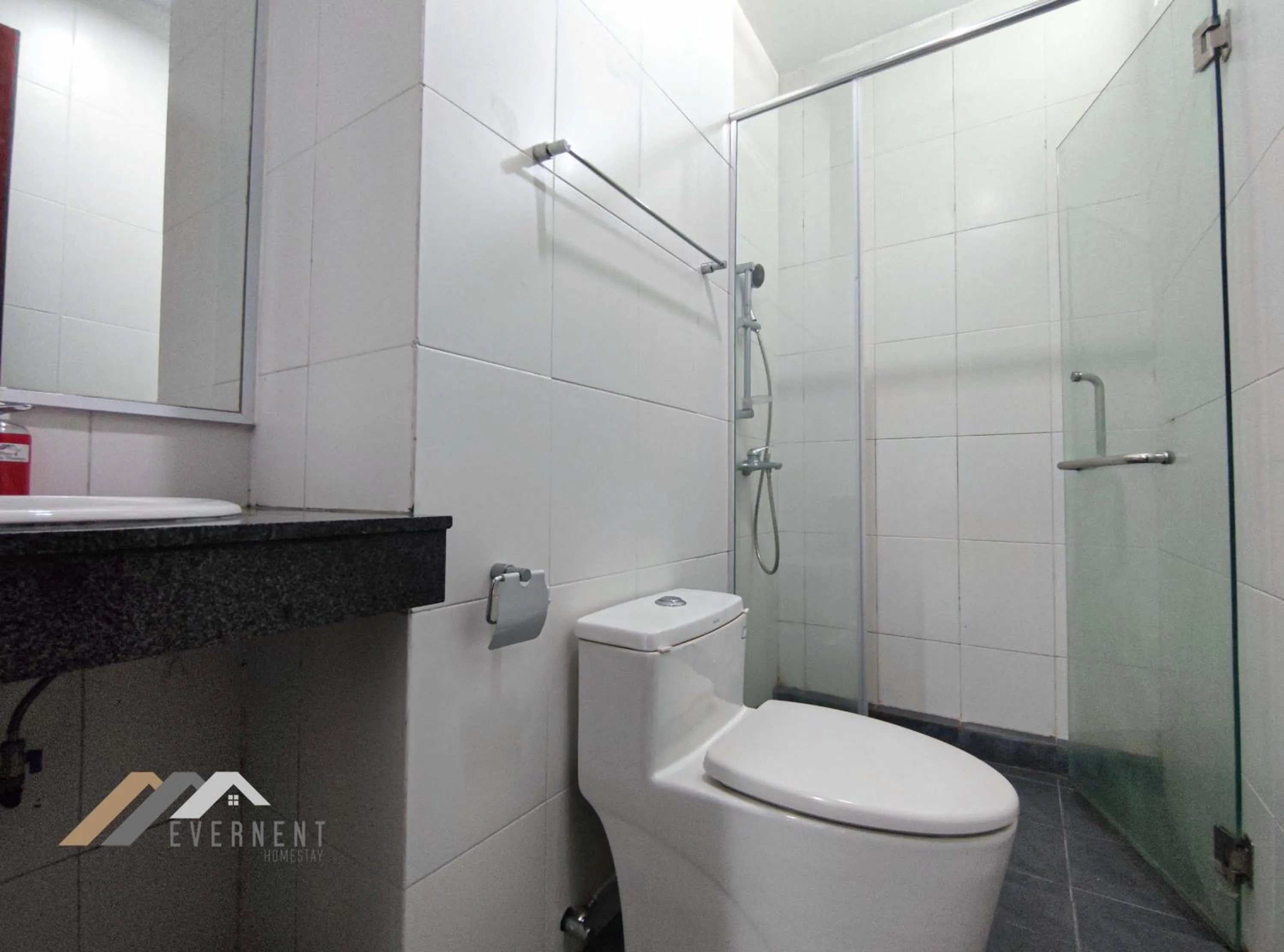 Bathroom in Bay Resort by Evernent