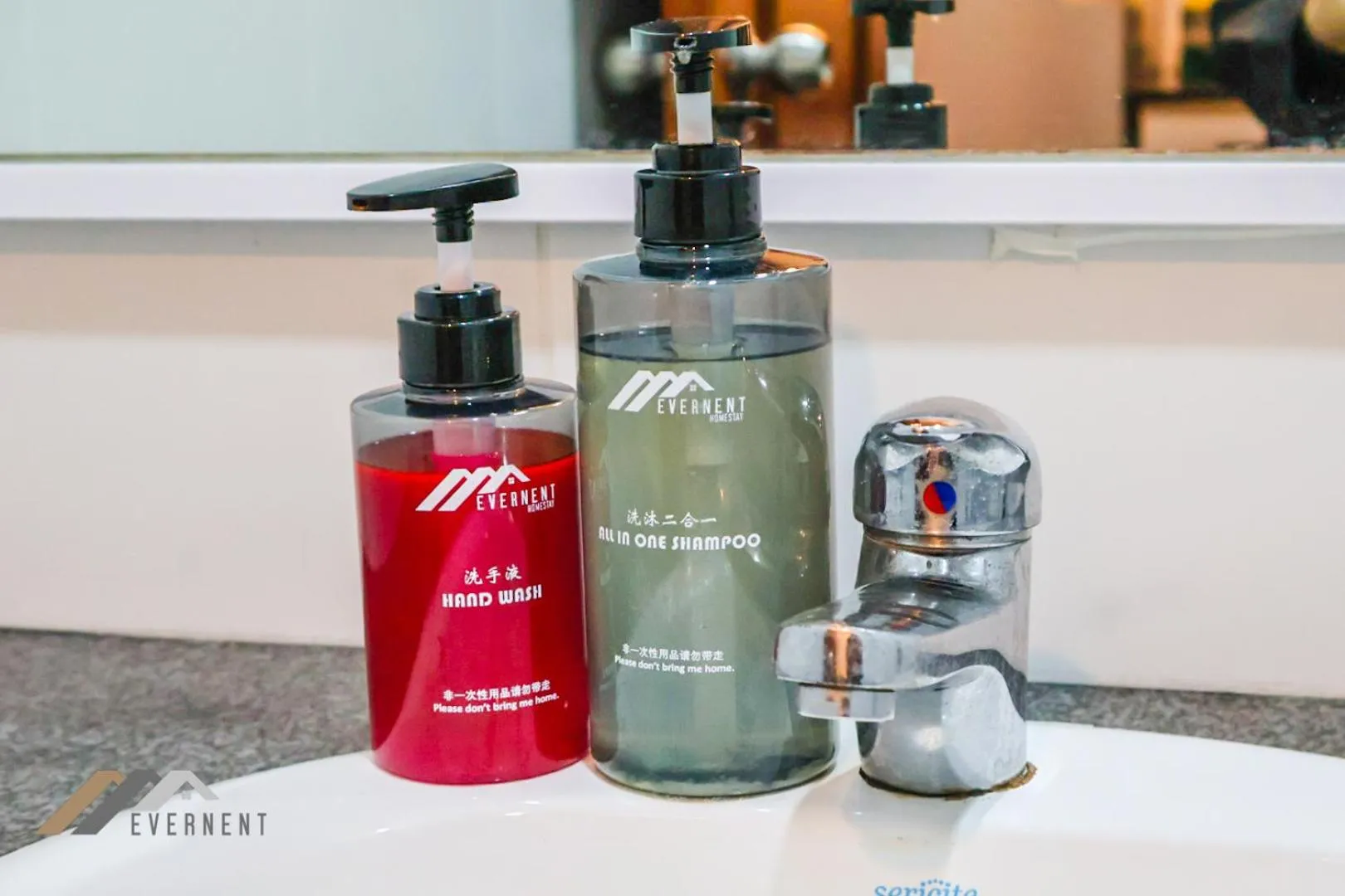 Bathroom in Bay Resort by Evernent