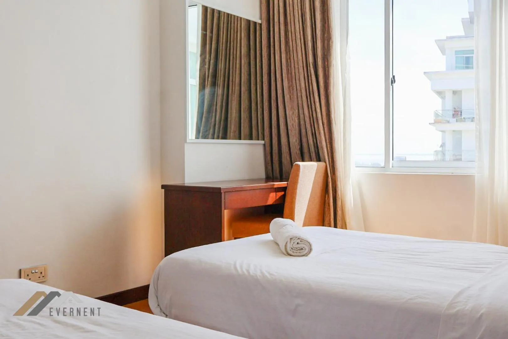 Bedroom, Bed in Bay Resort by Evernent