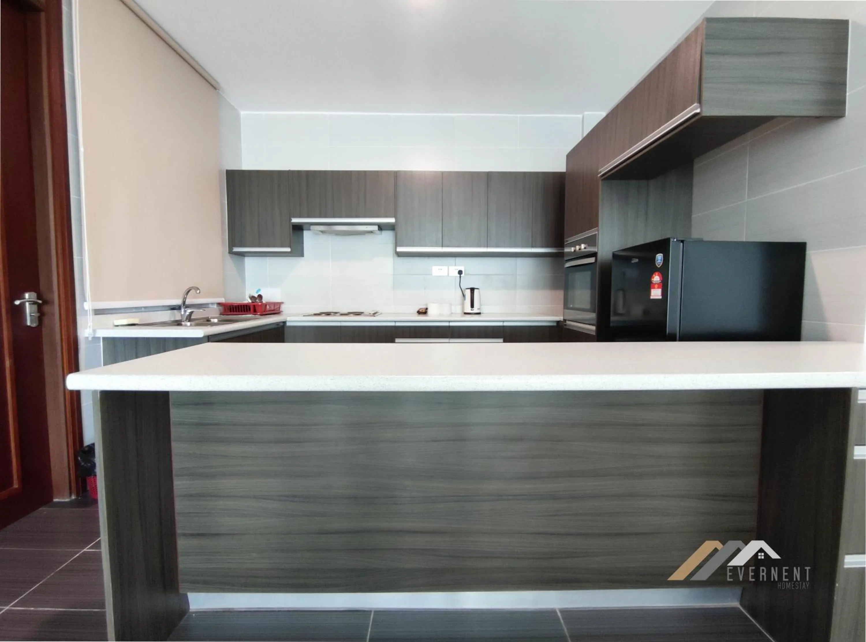 Kitchen or kitchenette in Bay Resort by Evernent