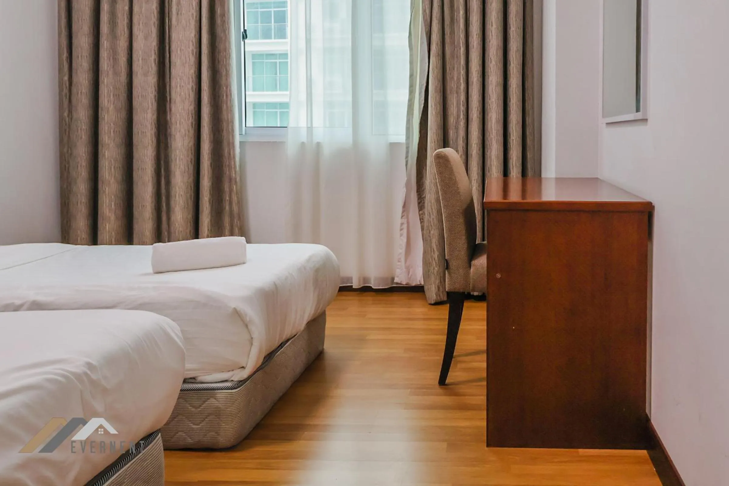 Bed in Bay Resort by Evernent