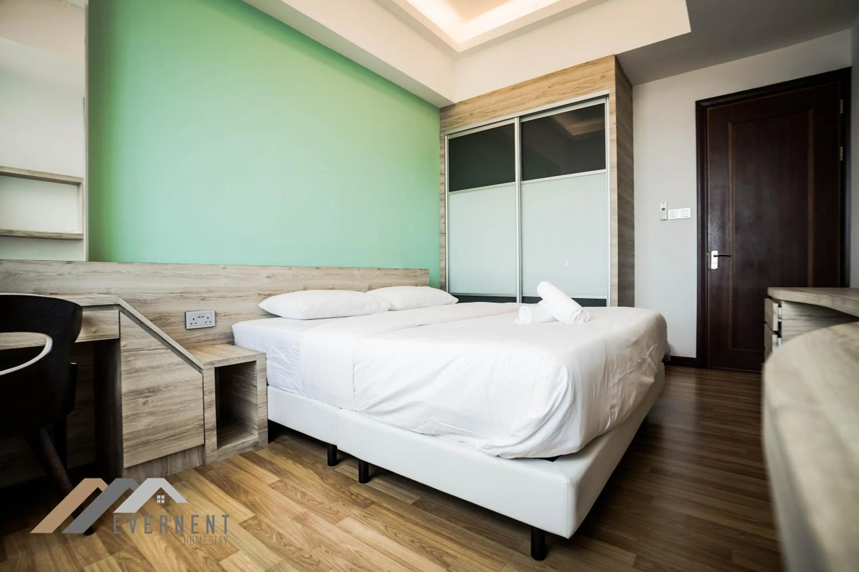 Bed in Bay Resort by Evernent