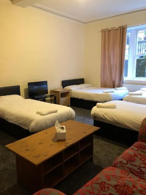 Other in Renfrew rooms at City Centre