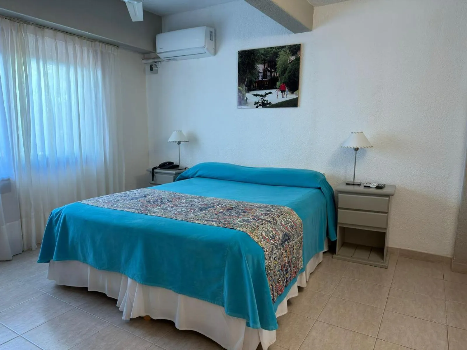 Bed in Hotel Victoria