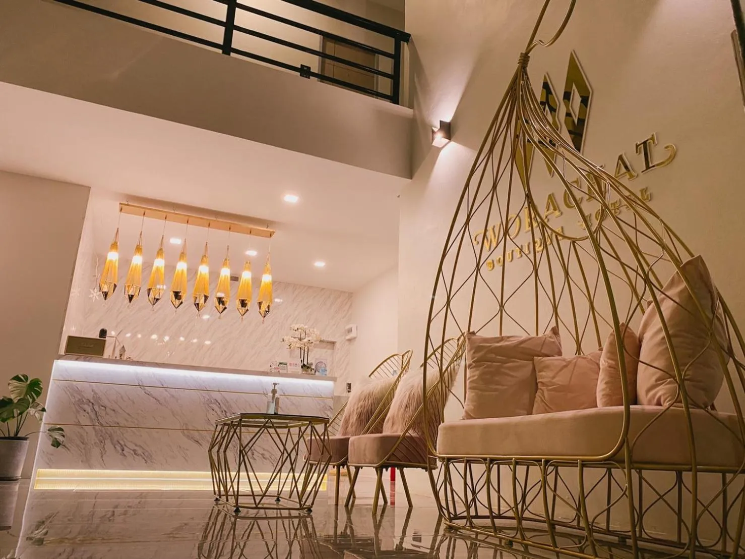 Bed in Worachat Boutique Hotel