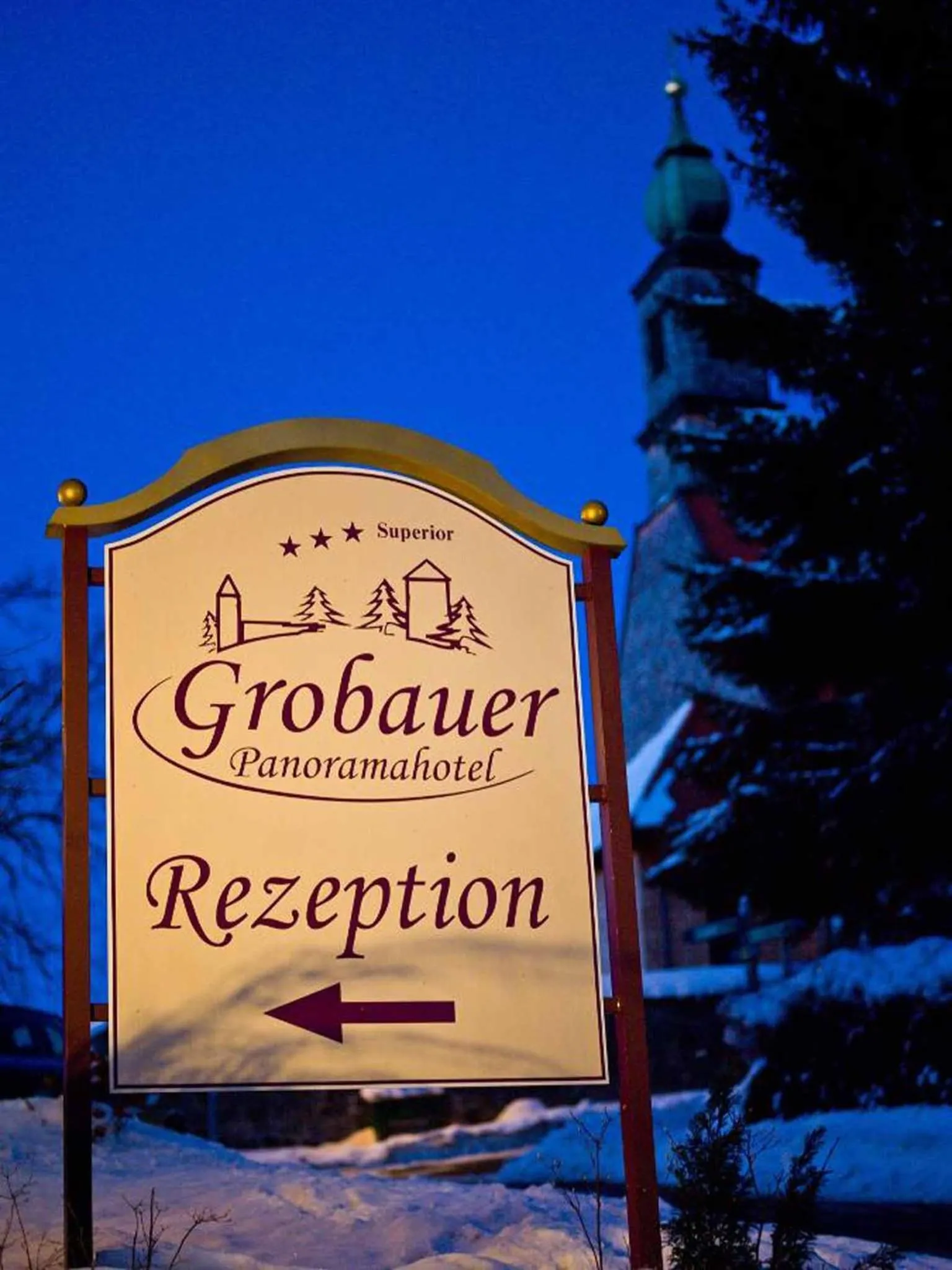 Logo/Certificate/Sign in Panoramahotel Grobauer