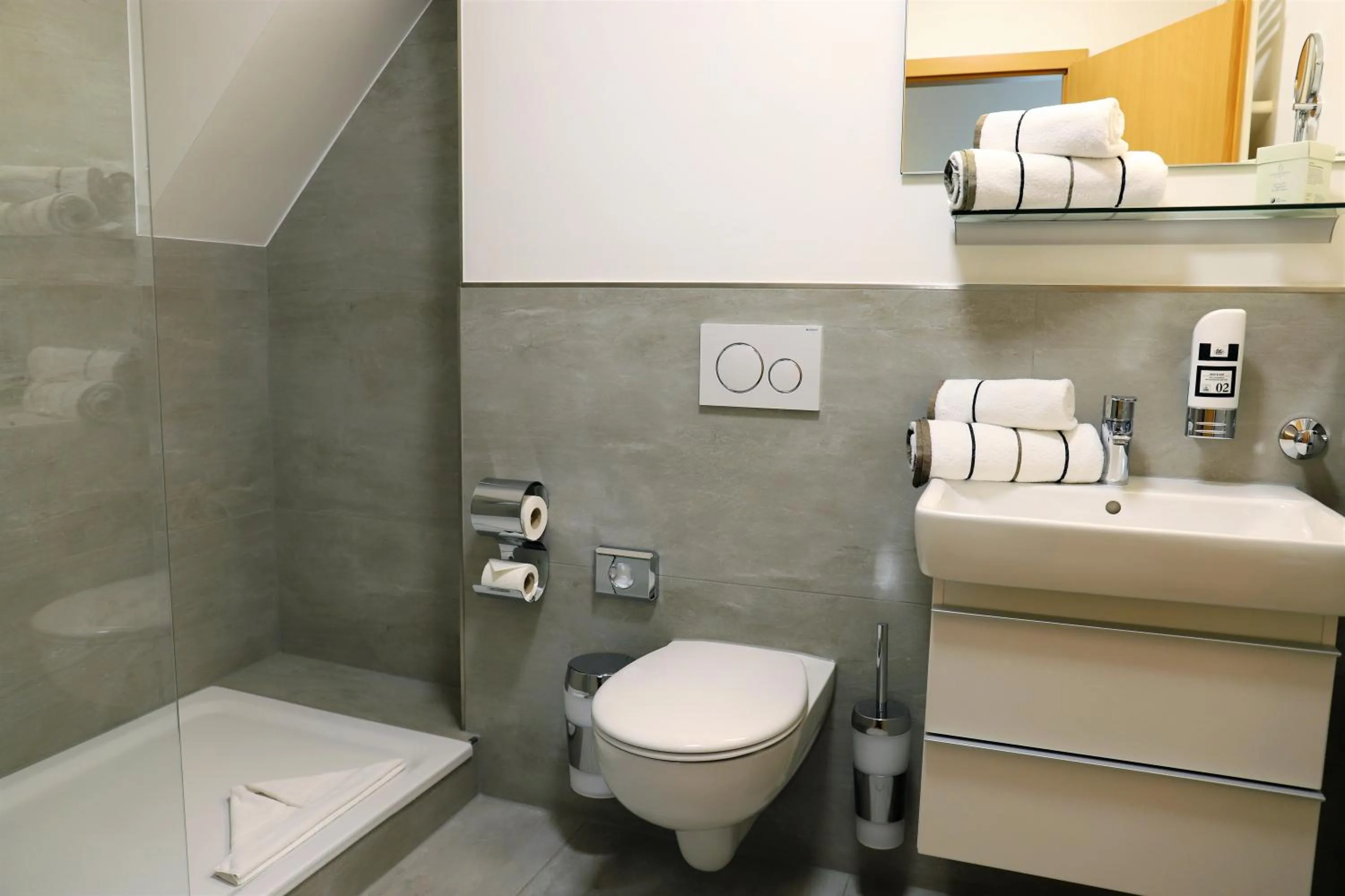 Shower in Hotel Wilhelmshöhe