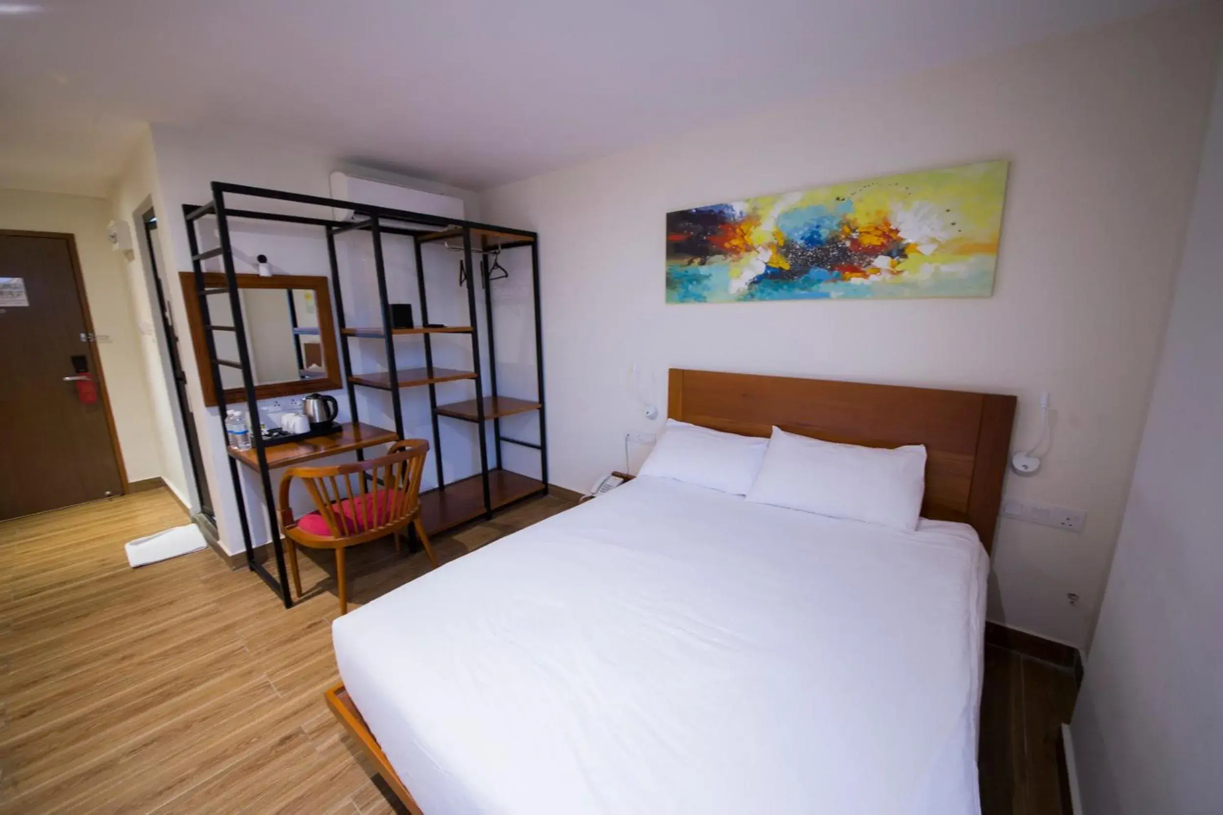 Deluxe Queen Room in The Point Boutique Hotel Deluxe Queen Room in The Point Boutique Hotel