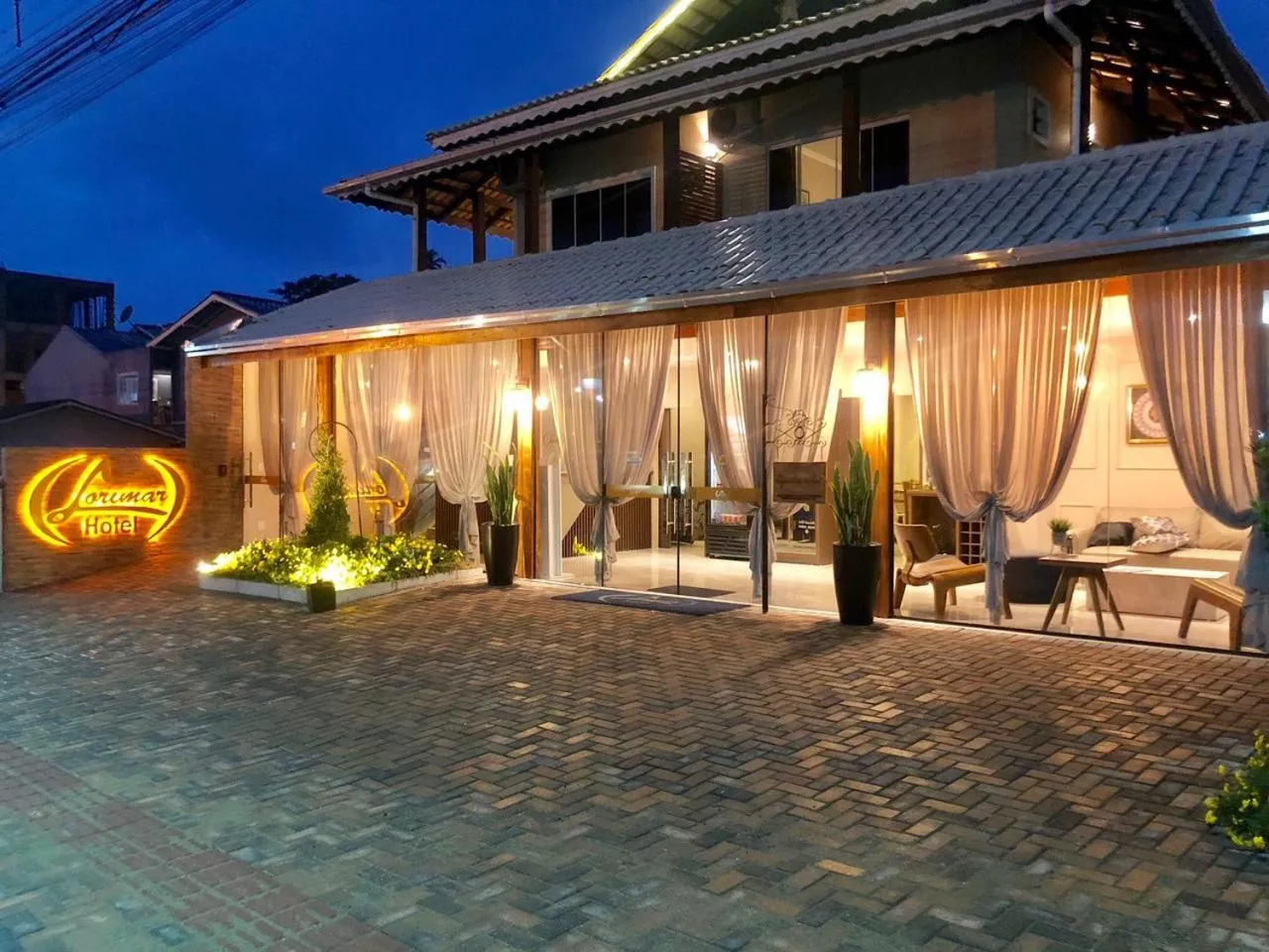 Patio in Hotel Lorimar