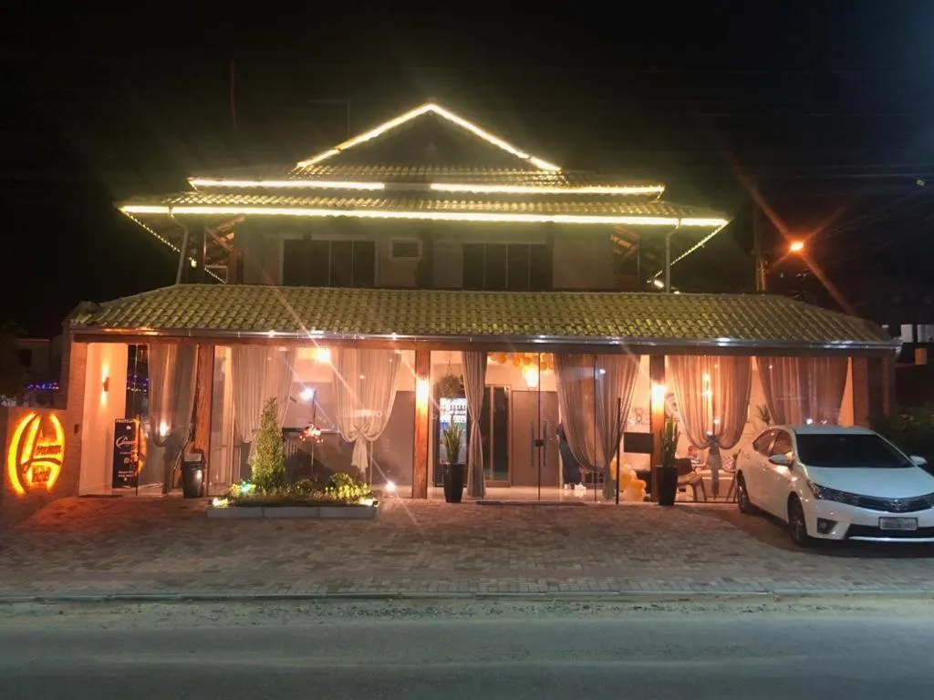 Property building in Hotel Lorimar