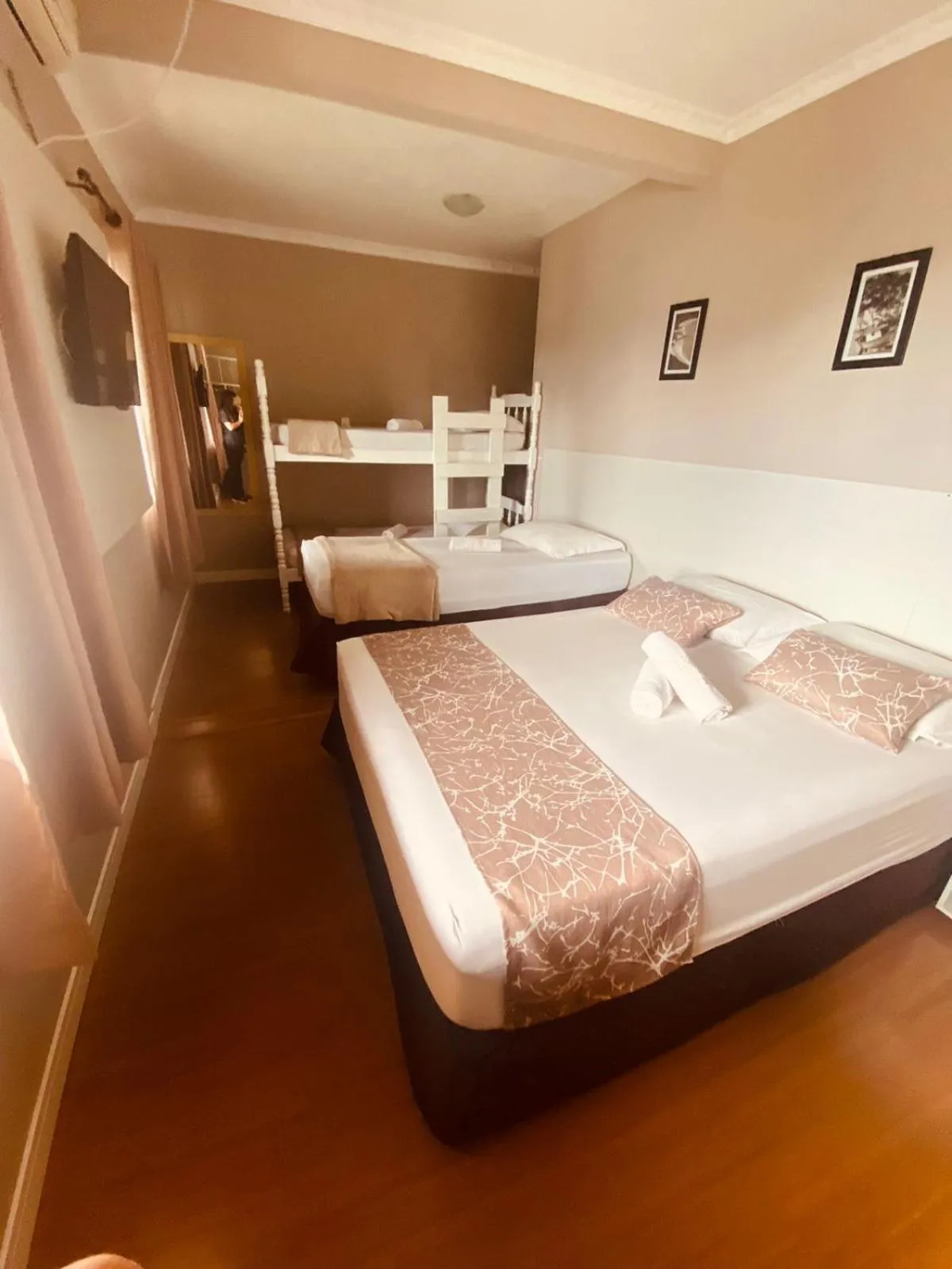 Bed in Hotel Lorimar