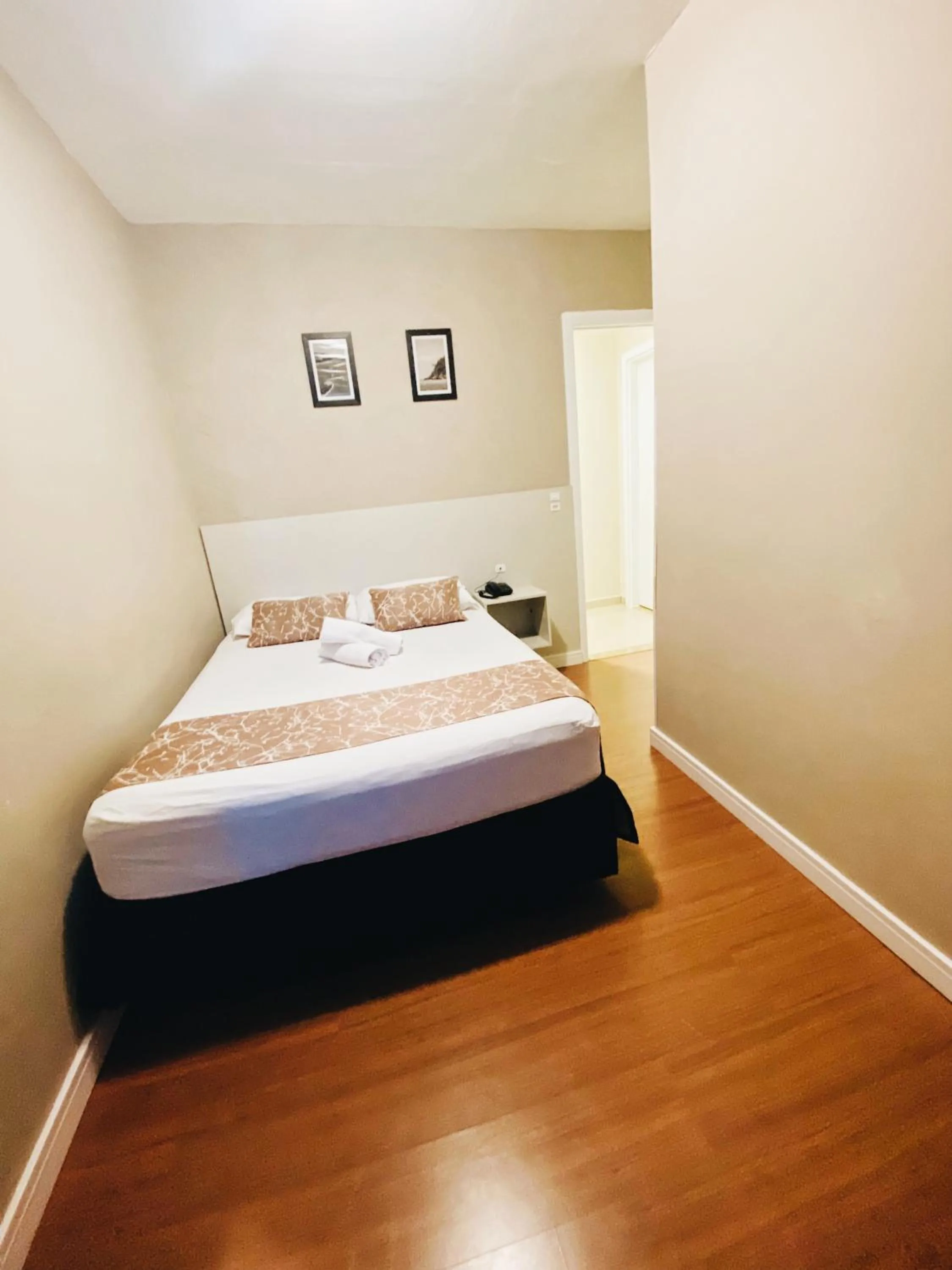 Bed in Hotel Lorimar