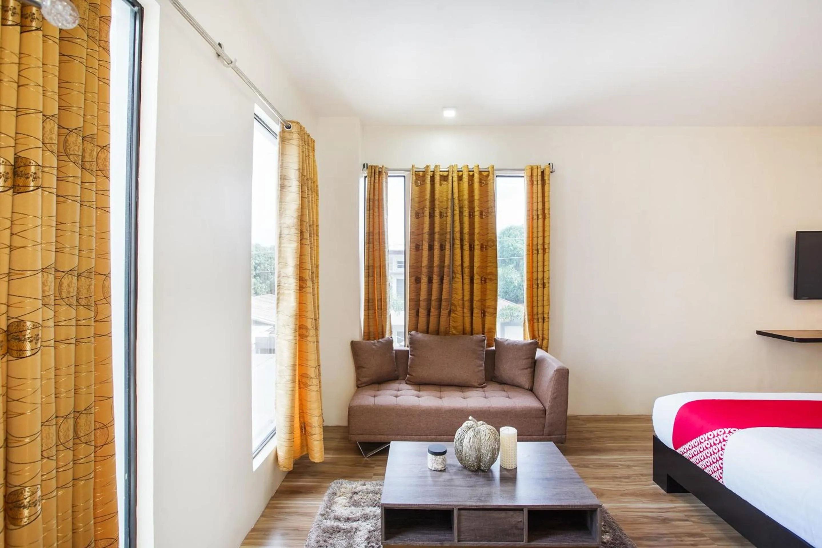 Bedroom, Bed in OYO 489 Casa Mia Hotel Suites