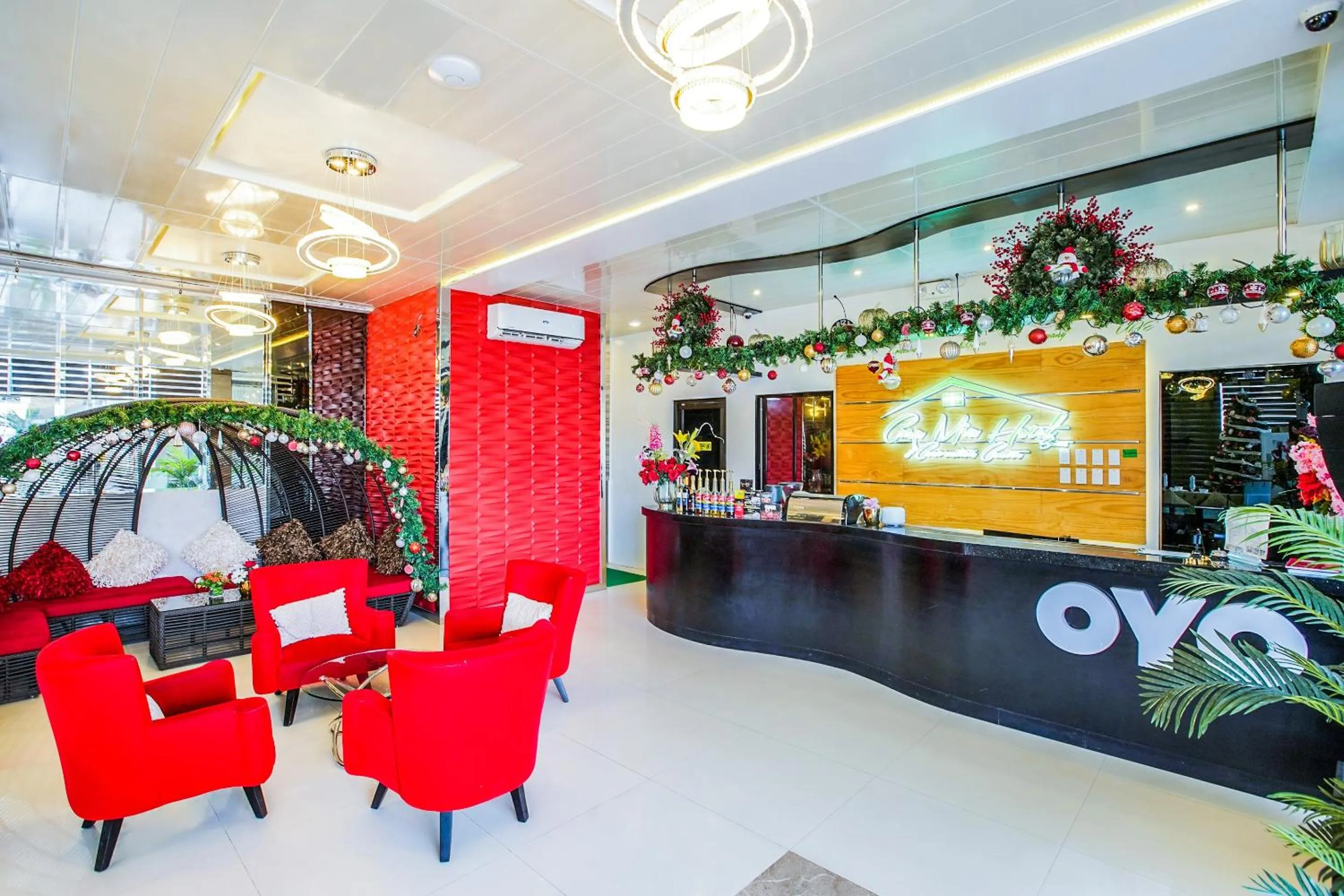 Lobby or reception in OYO 489 Casa Mia Hotel Suites