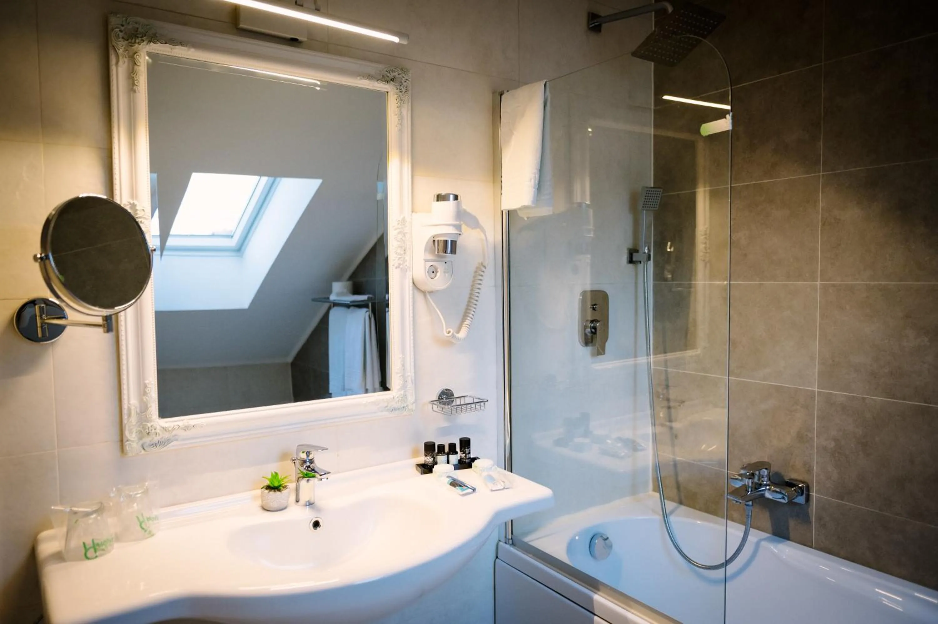 Hotel La Belle Epoque