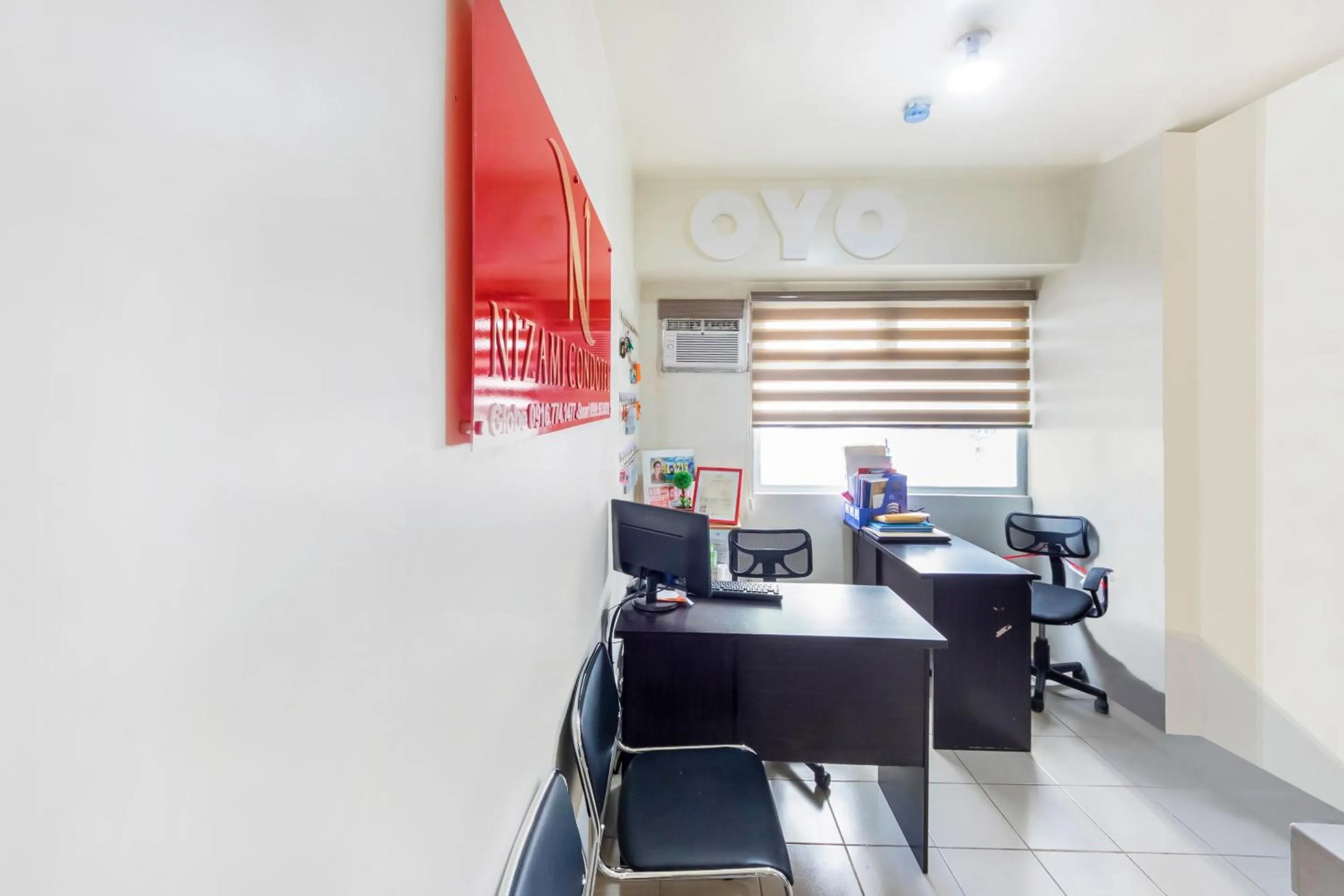 Lobby or reception in OYO 474 Nizami Condotel