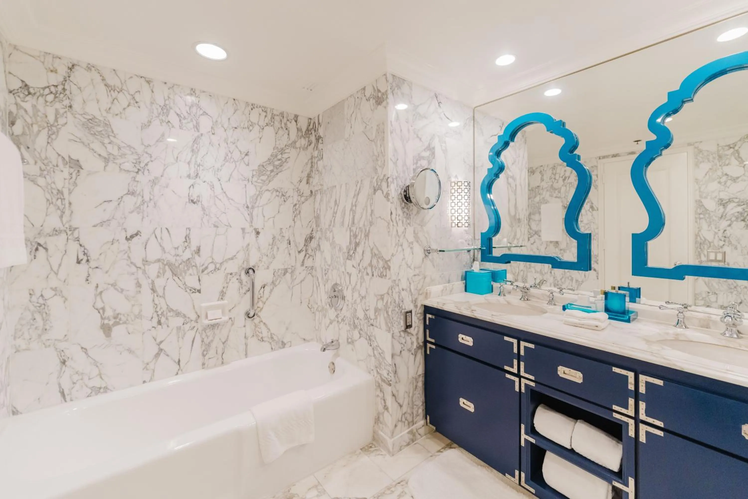 Bathroom in Eau Palm Beach Resort & Spa