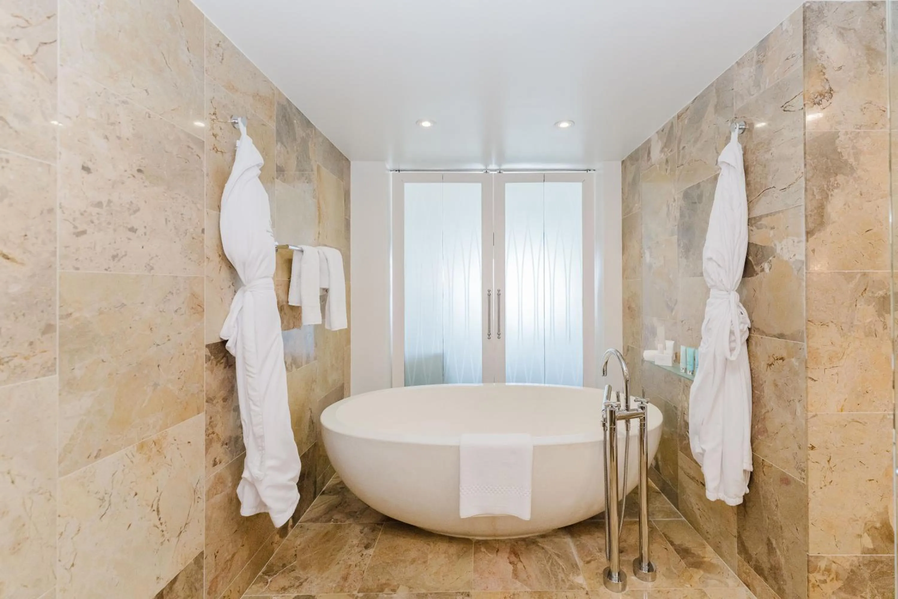 Bathroom in Eau Palm Beach Resort & Spa