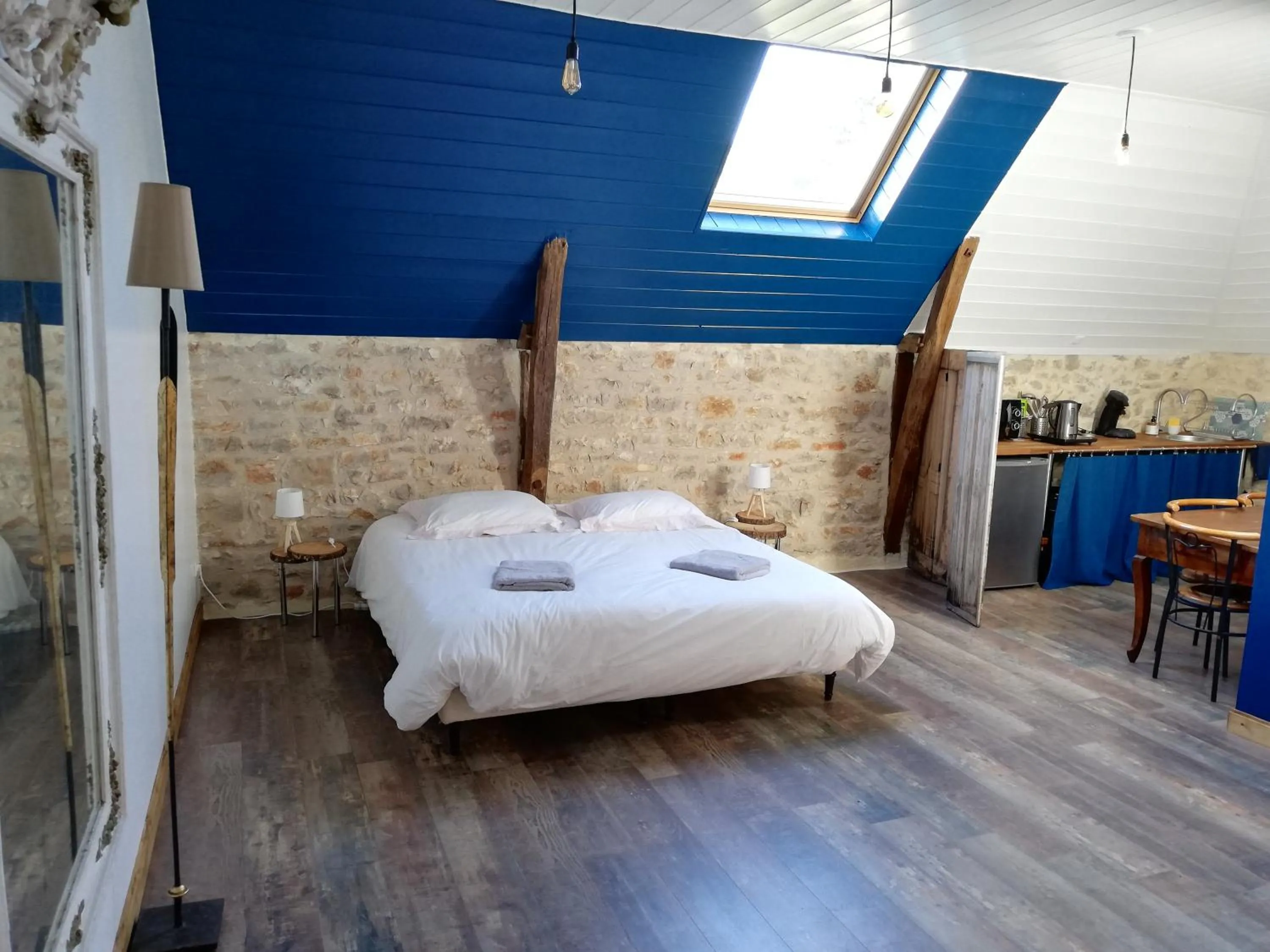 Family Double Room in Le Puits de Garival