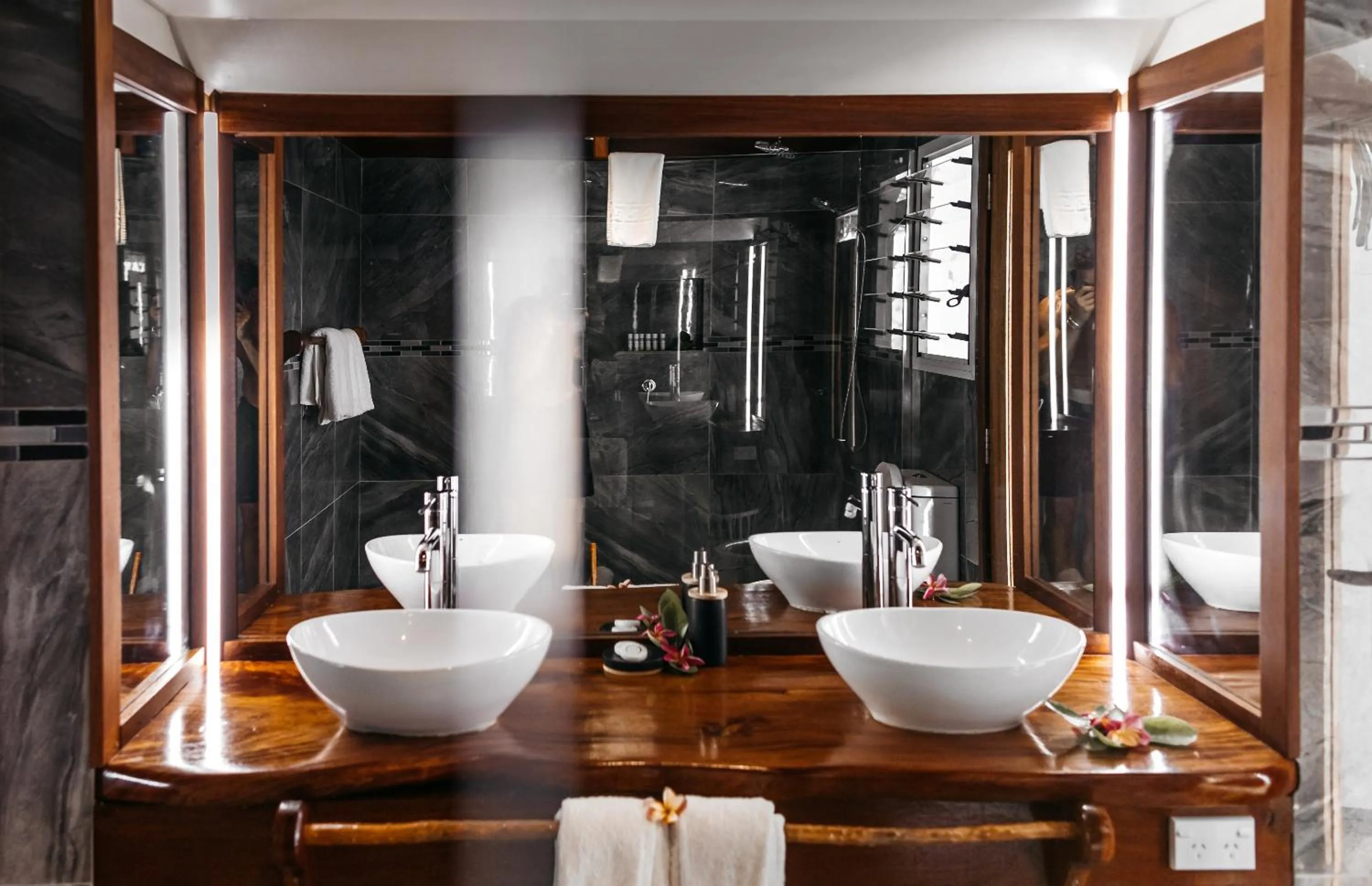 Bathroom in Tamanu Beach