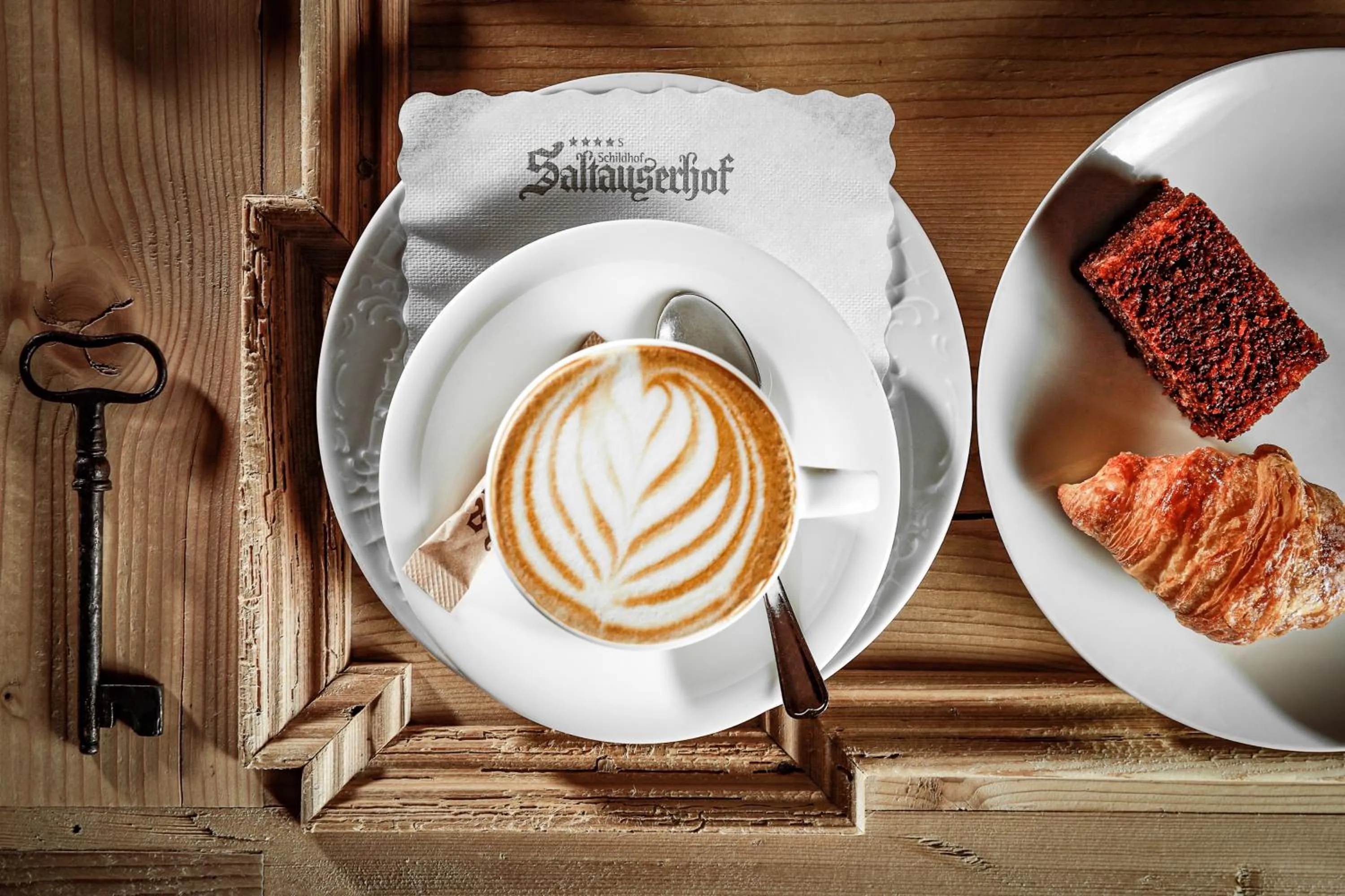 Food and drinks in Panorama Residence Saltauserhof Resort