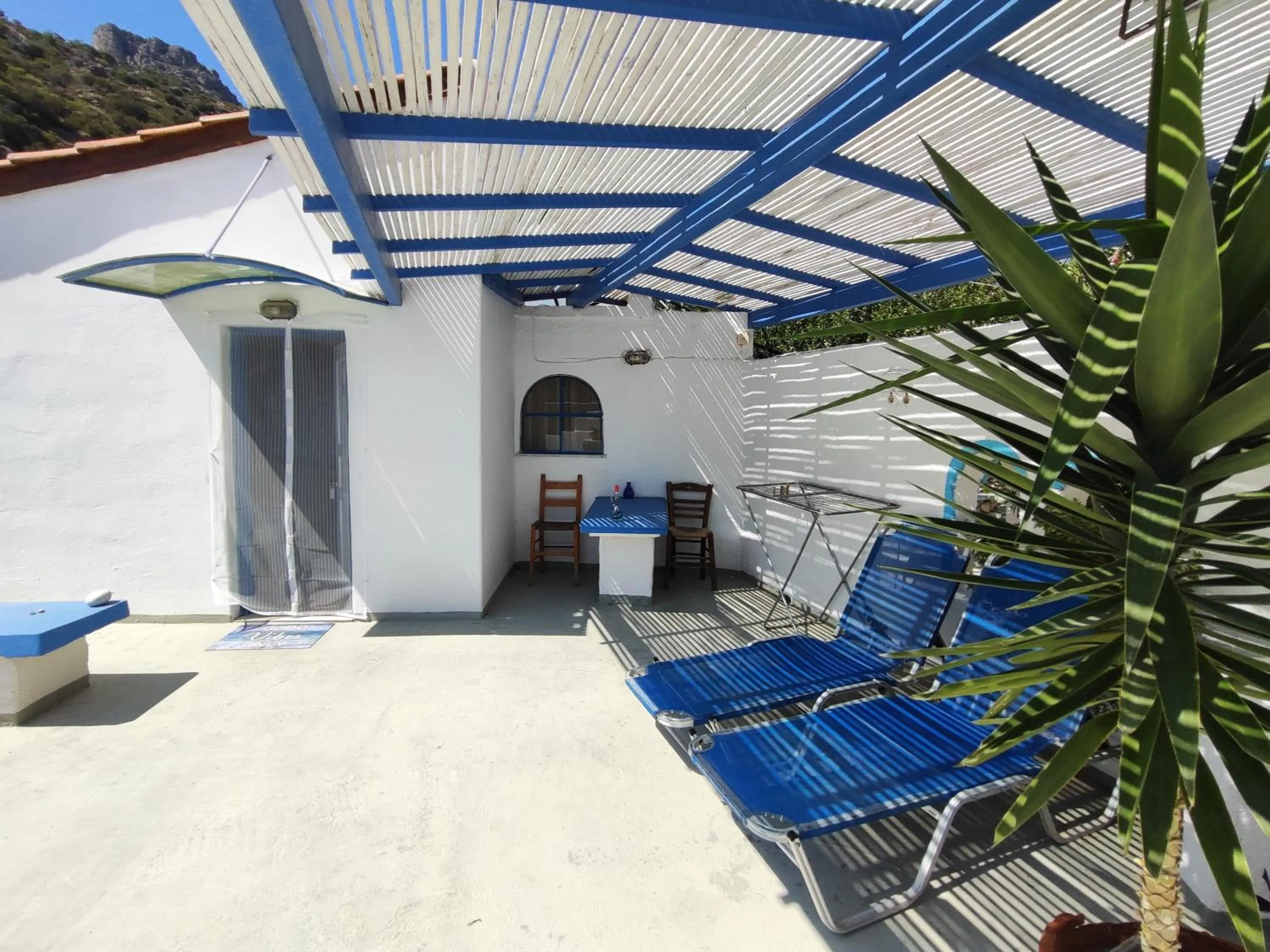 Oleander's Garden Traditional Cretan Cottage