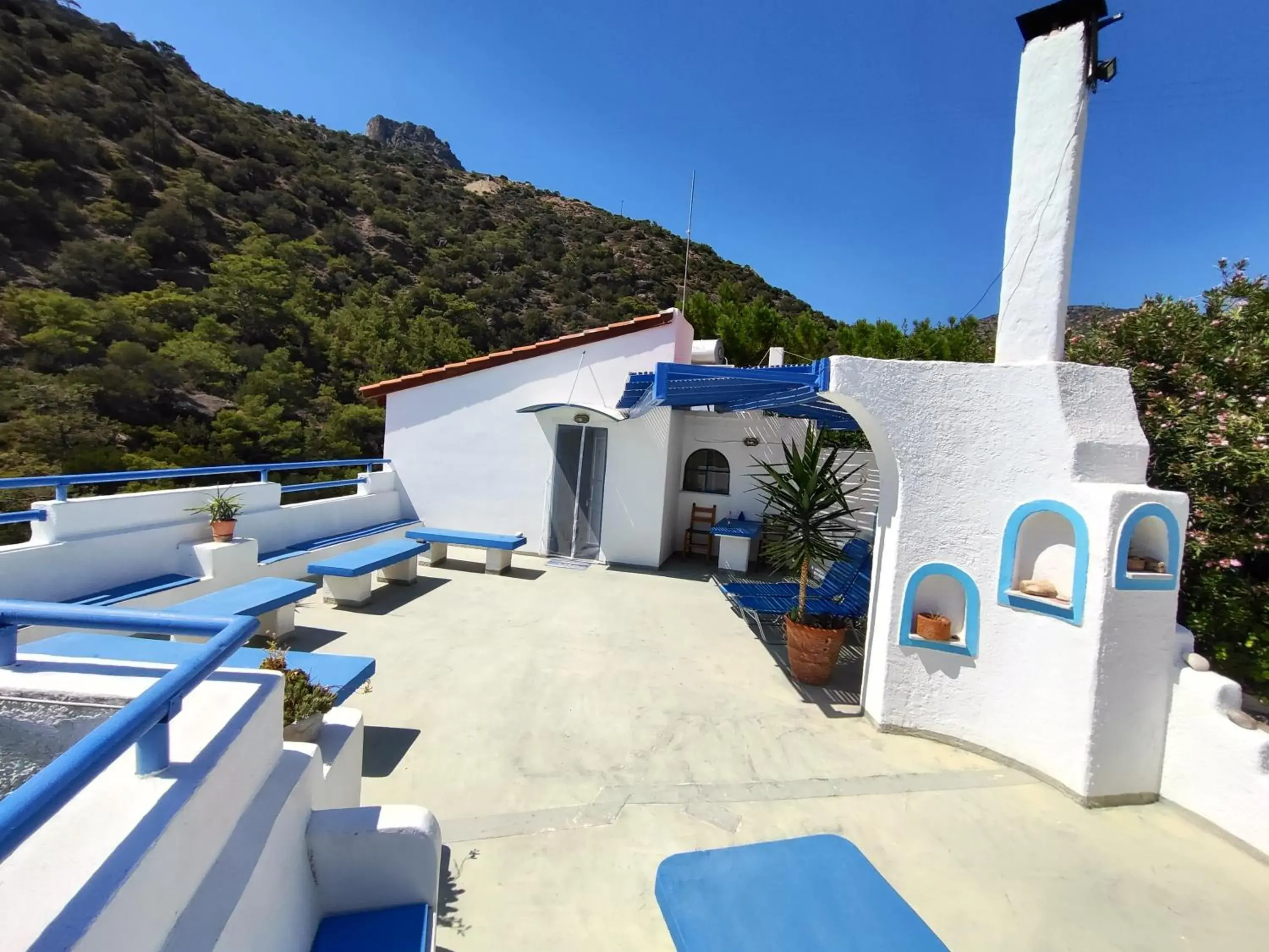 Deluxe Double Room with Side Sea View in Oleander's Garden Traditional Cretan Cottage Deluxe Double Room with Side Sea View in Oleander's Garden Traditional Cretan Cottage