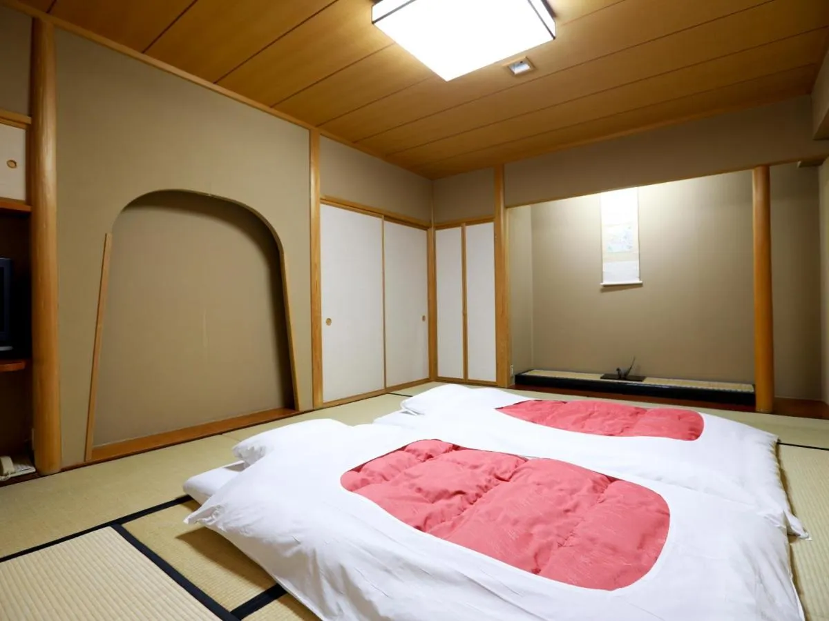Photo of the whole room, Bed in Yorozuya