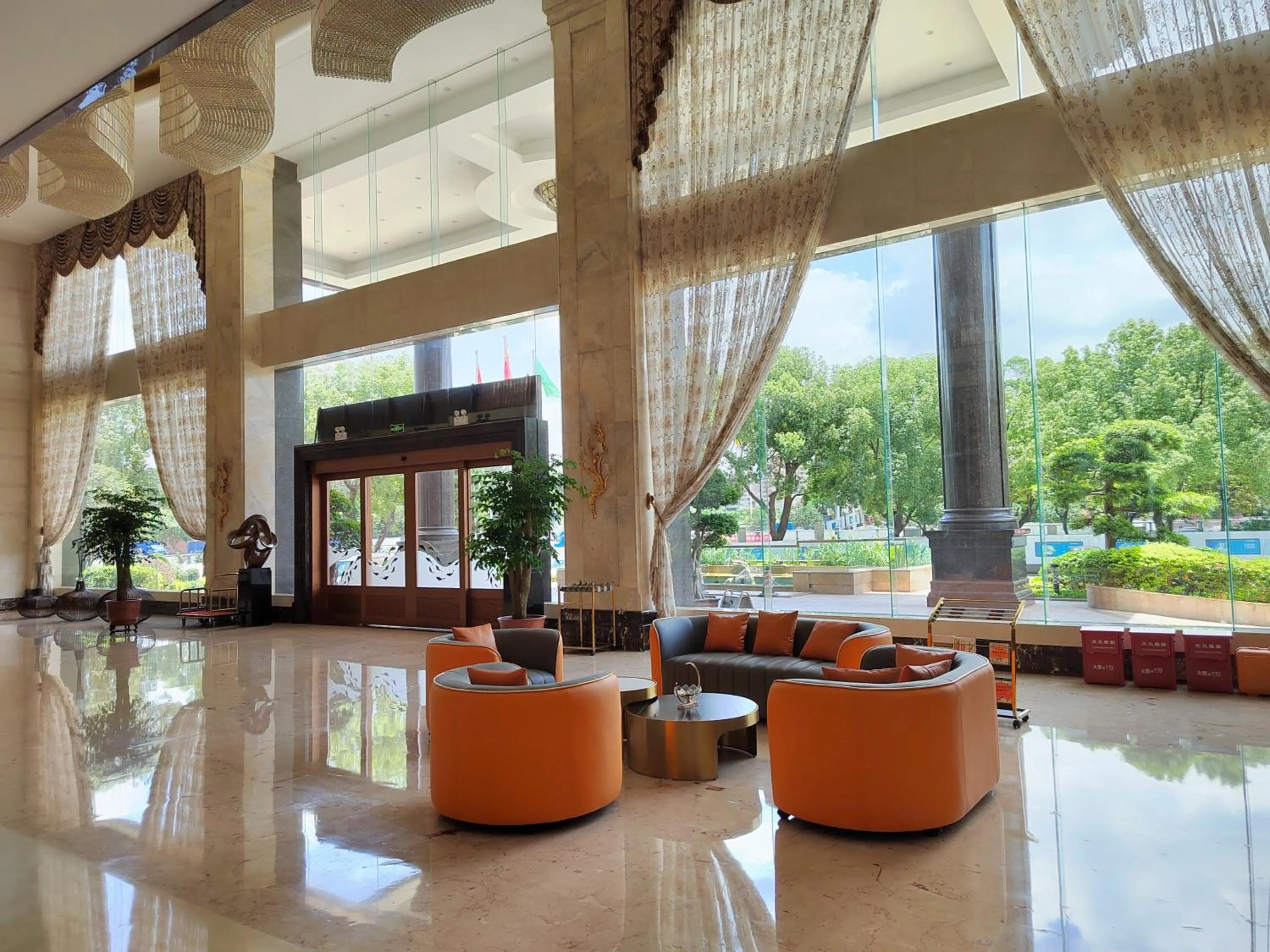 Lobby or reception in Santavan Hotel Shenzhen Guangming