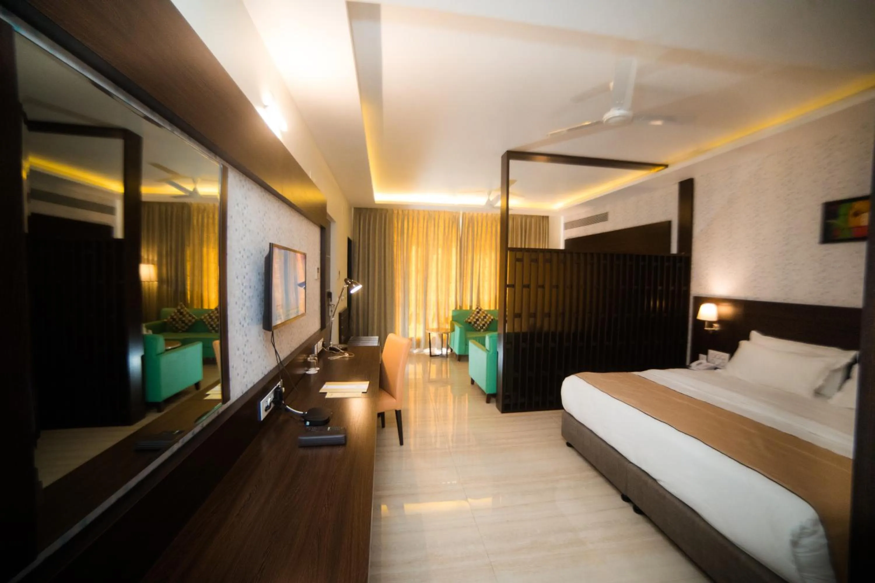 Bed in Fortune Plaza Hotel