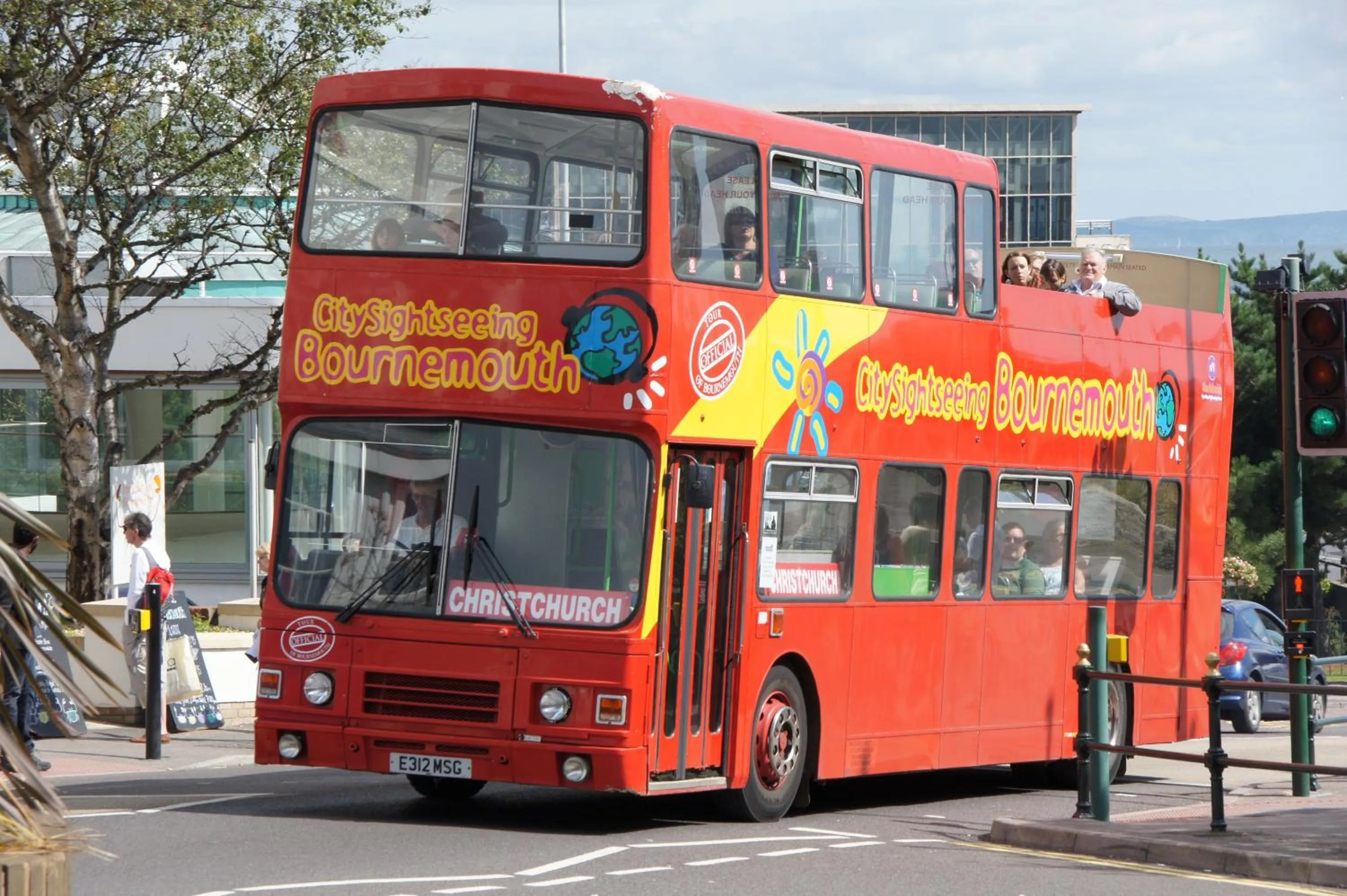 Entertainment in Apartment Bournemouth centre close to beach