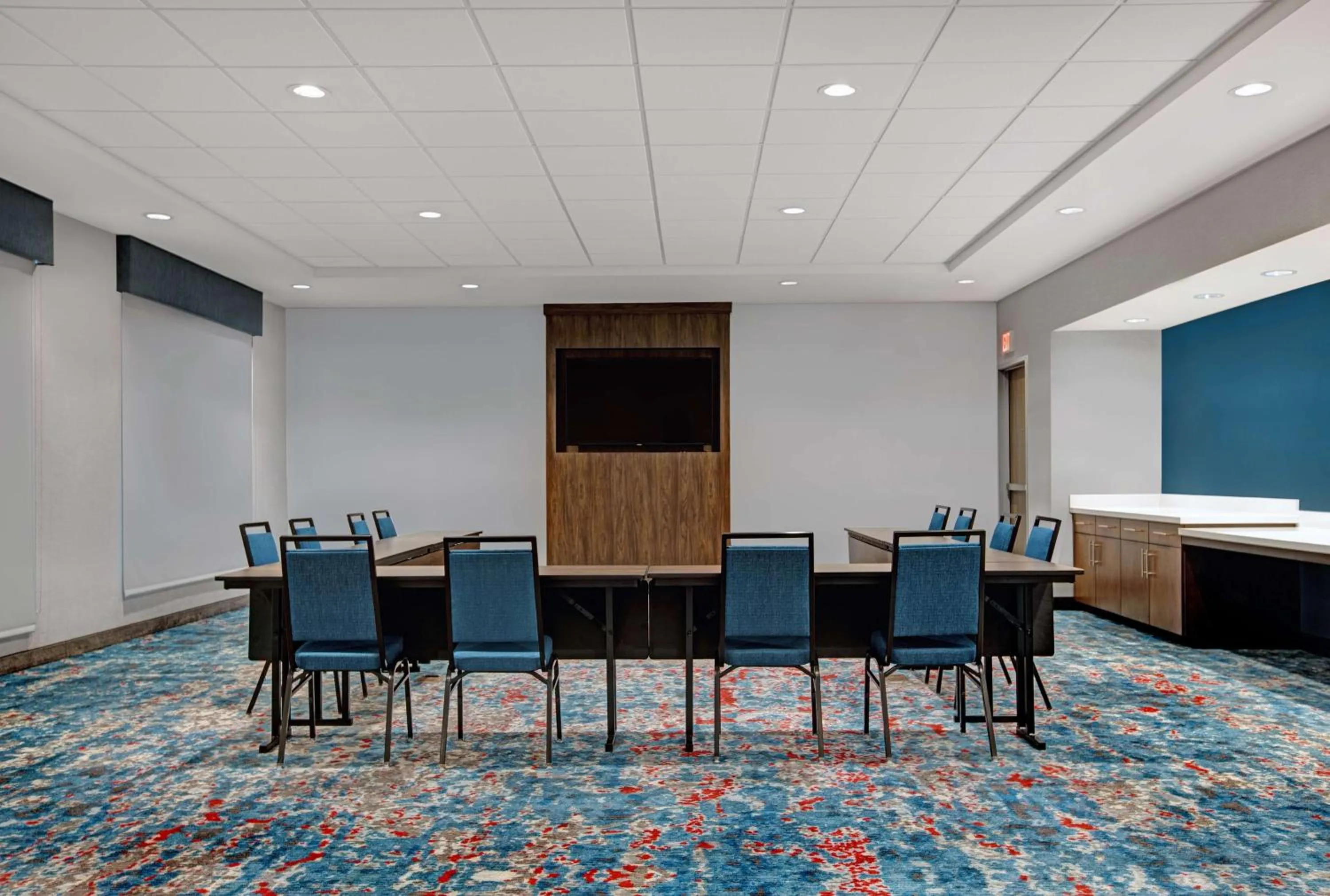 Meeting/conference room in Hampton Inn & Suites Dallas - Farmers Branch