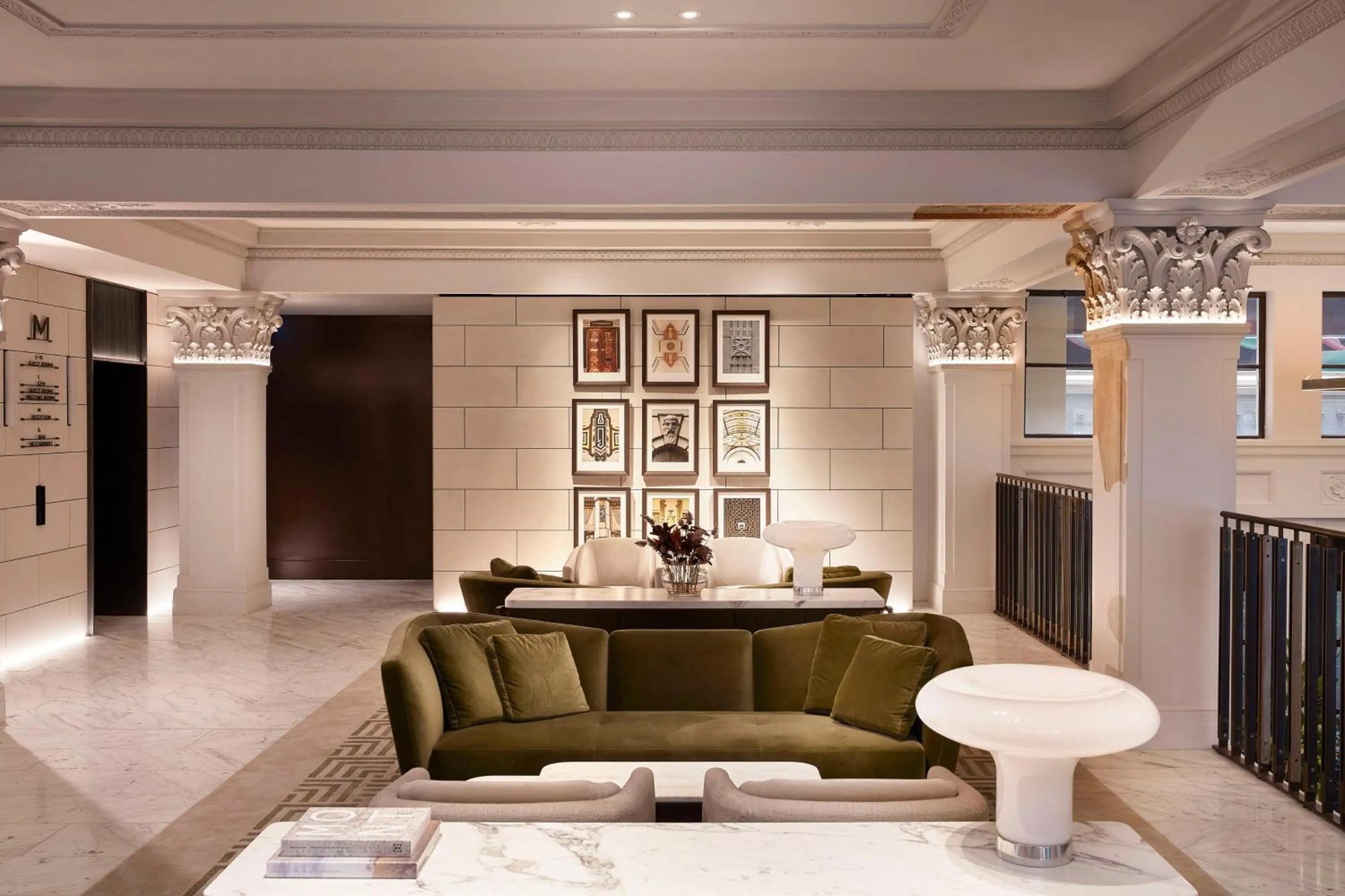 Lobby or reception in Hilton Melbourne Little Queen Street