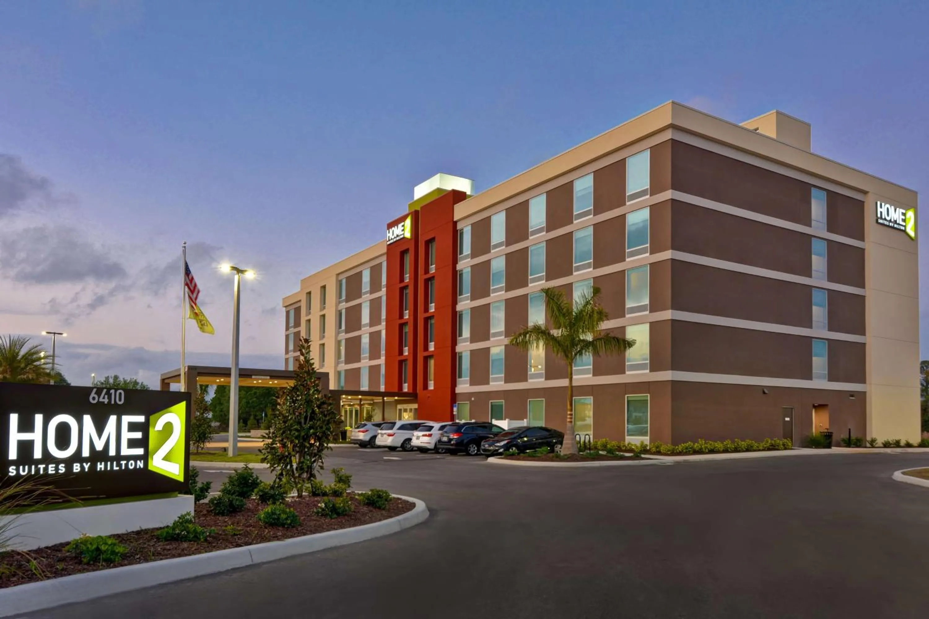 Property building in Home2 Suites by Hilton, Sarasota I-75 Bee Ridge, Fl