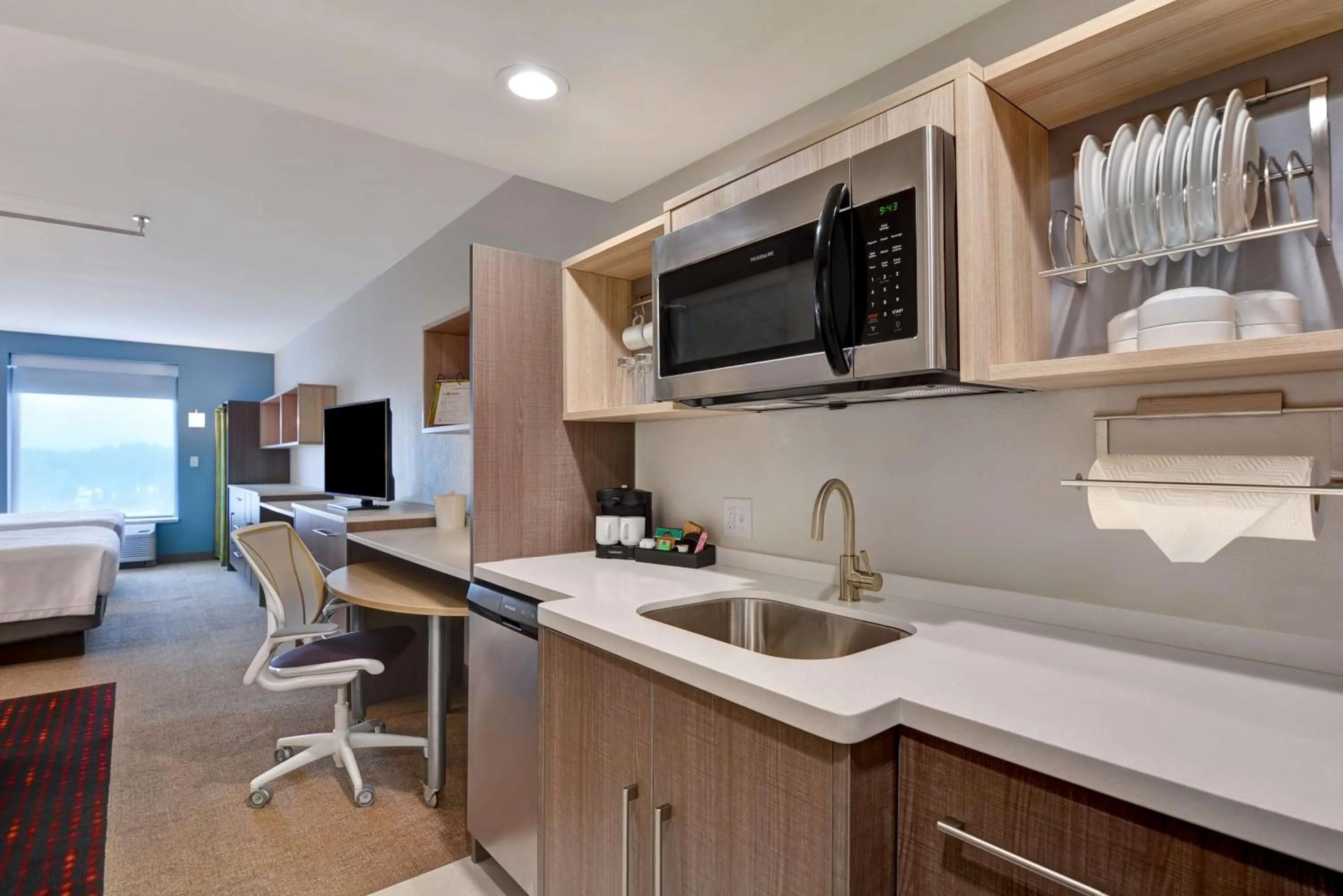 Kitchen or kitchenette in Home2 Suites by Hilton, Sarasota I-75 Bee Ridge, Fl