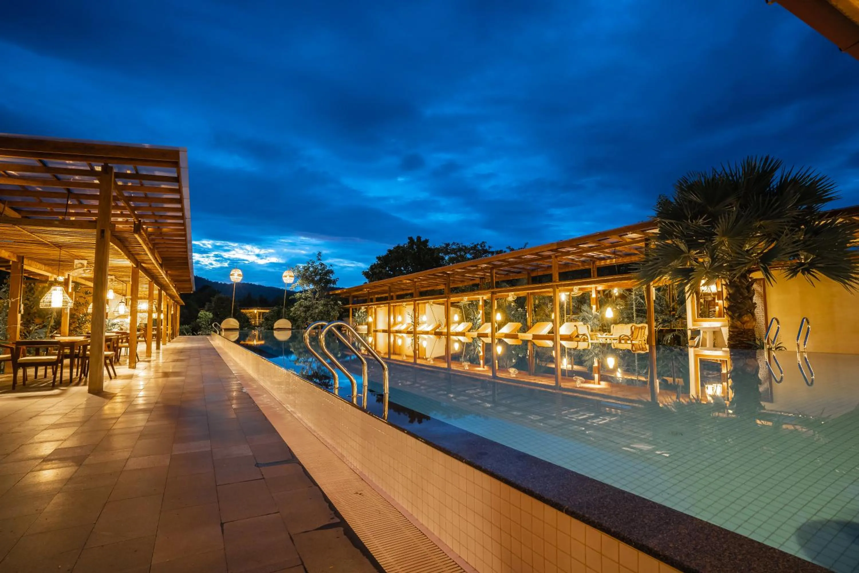 Swimming pool in Peam Snea Resort