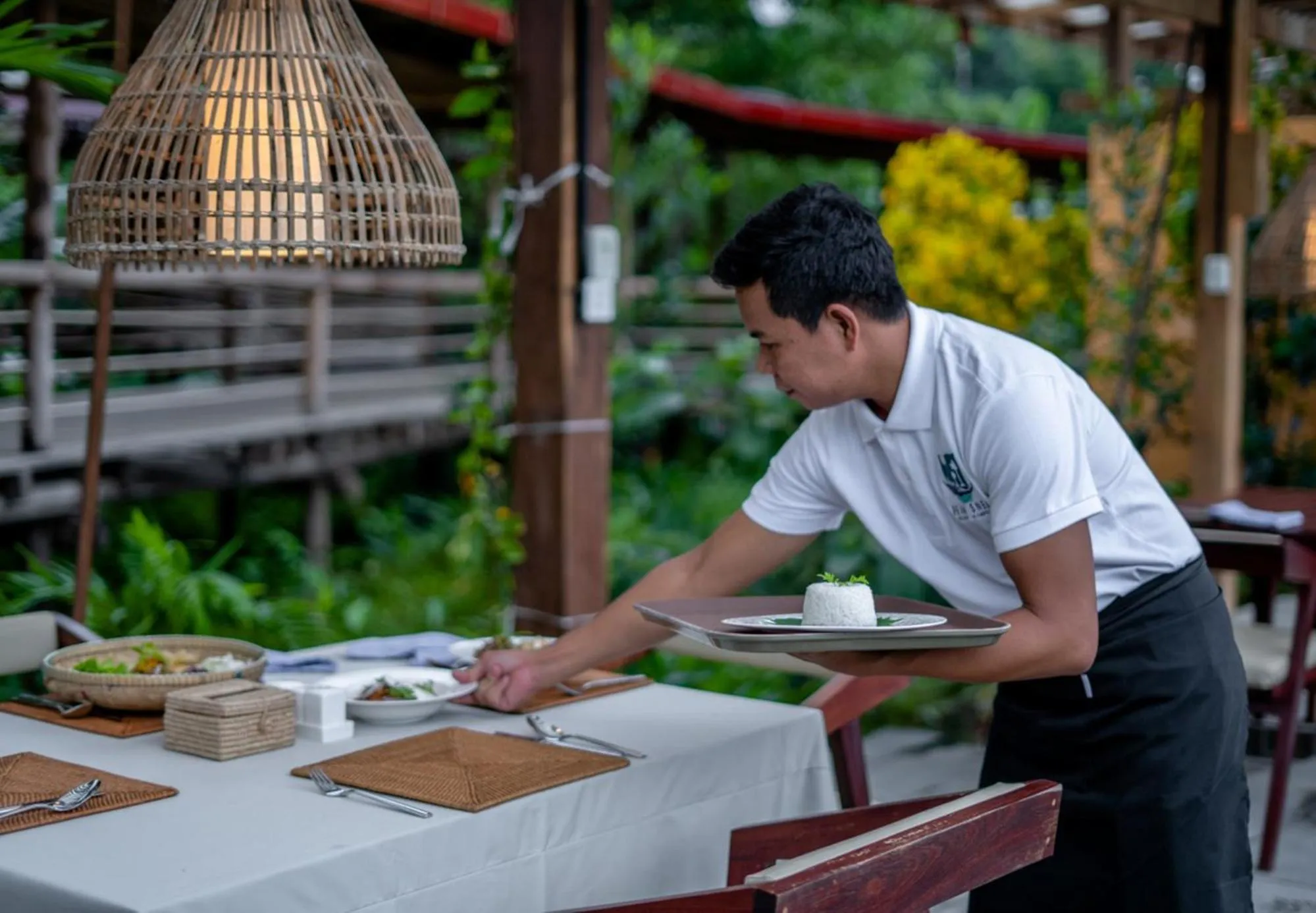 Restaurant/places to eat in Peam Snea Resort