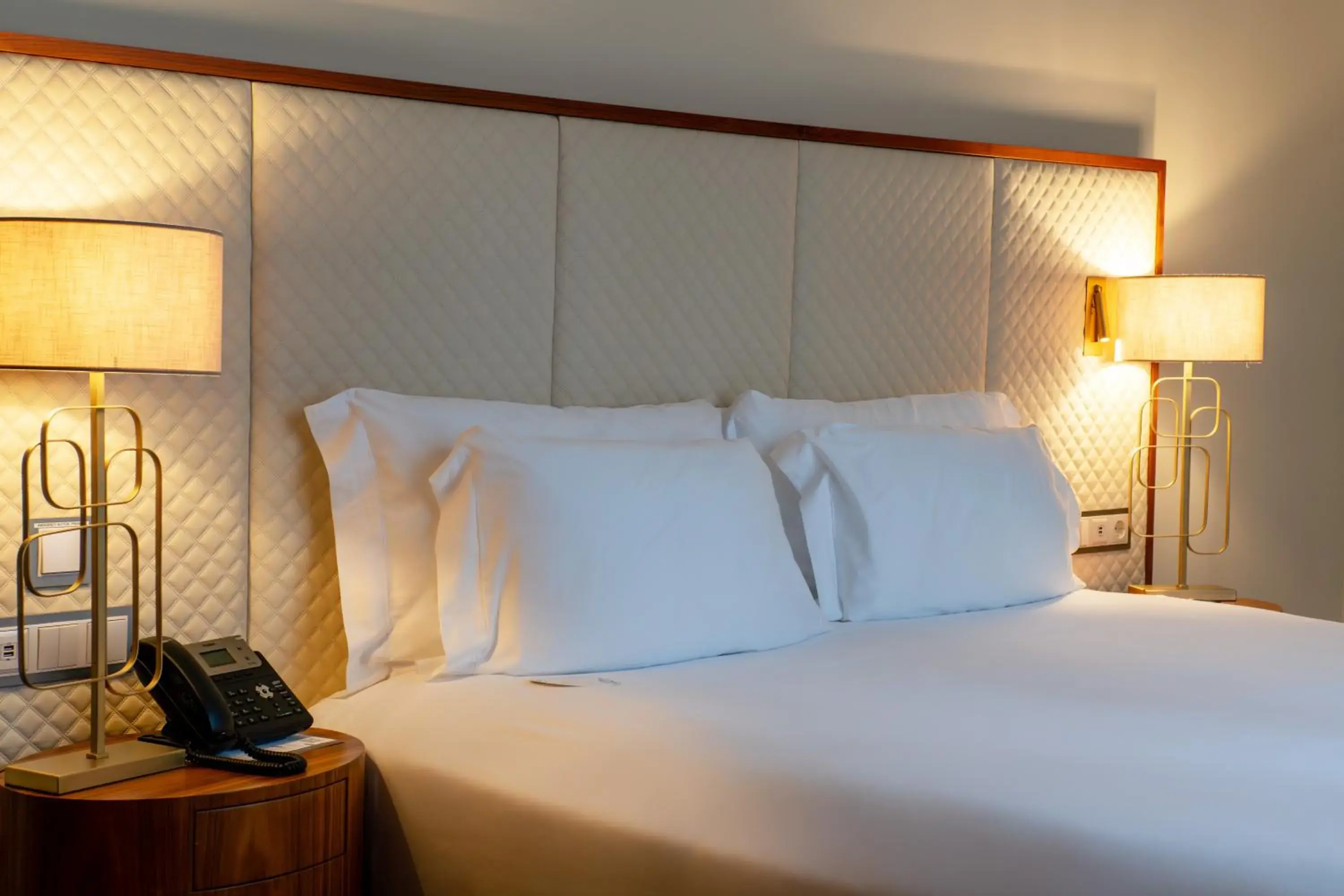 Deluxe King Room - Mobility Accessible in Boeira Garden Hotel Porto Gaia, Curio Collection by Hilton Deluxe King Room - Mobility Accessible in Boeira Garden Hotel Porto Gaia, Curio Collection by Hilton