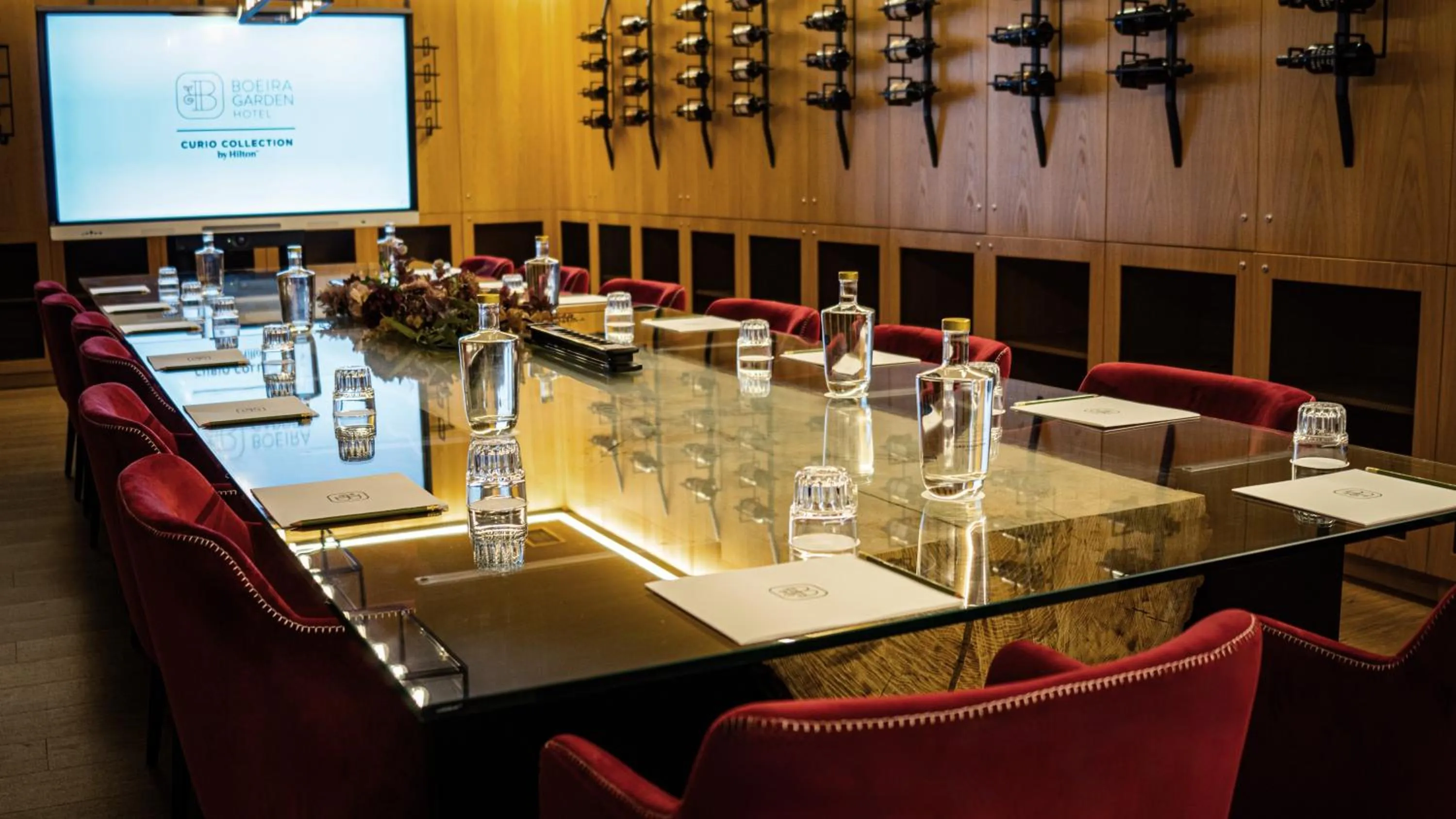 Meeting/conference room in Boeira Garden Hotel Porto Gaia, Curio Collection by Hilton