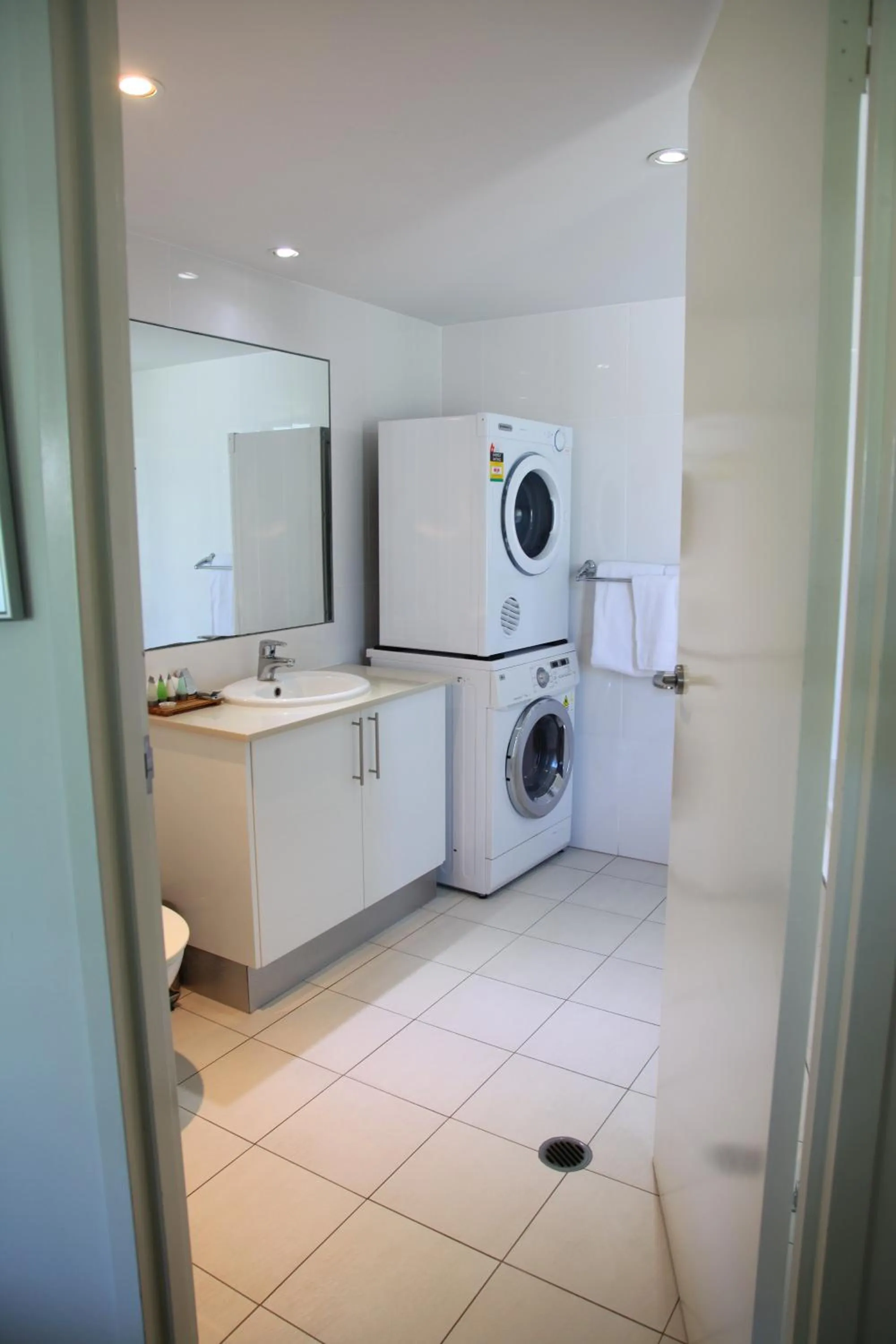 washing machine in Agnes Water Beach Club