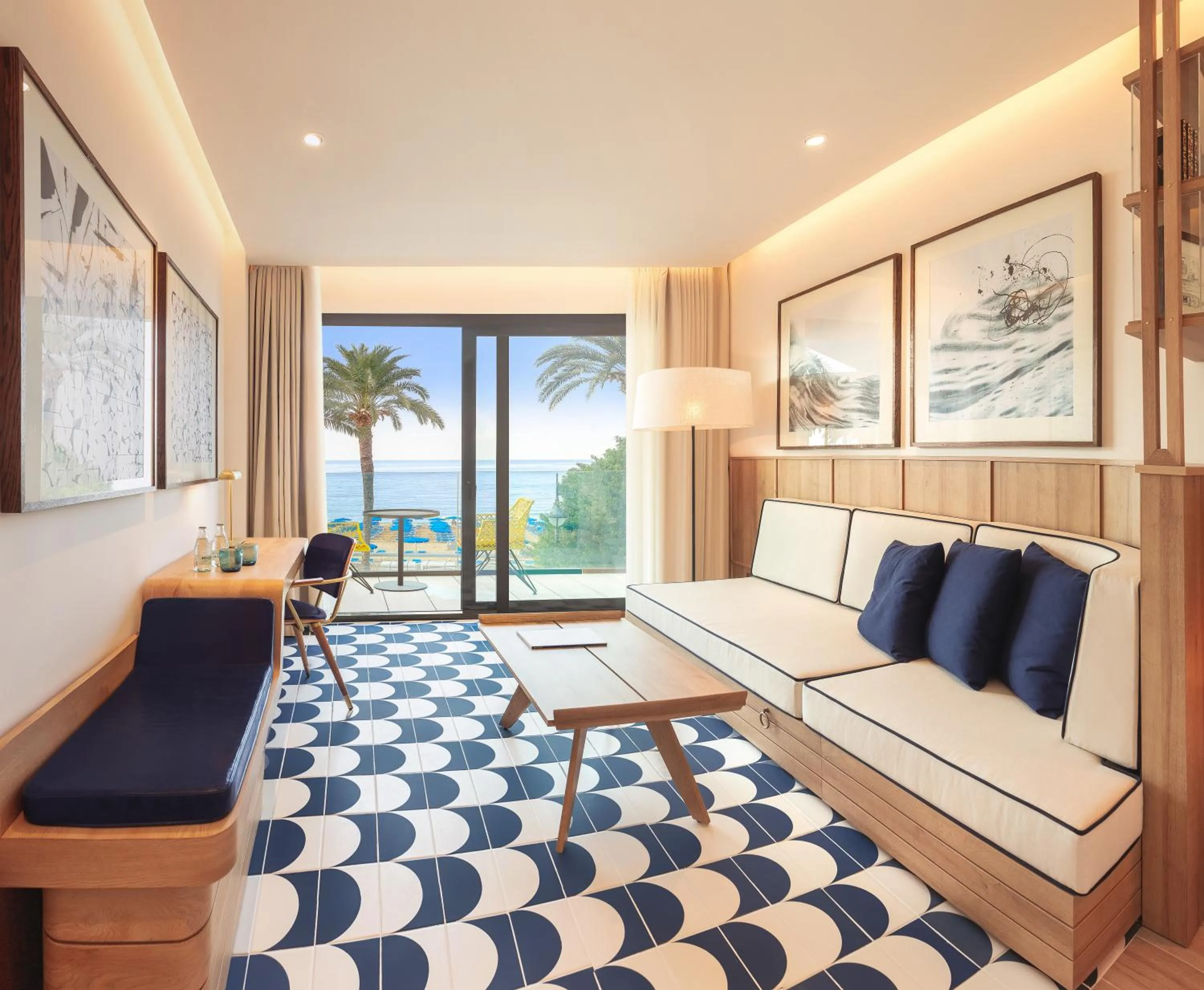 Living room in H10 Porto Poniente 4* Sup