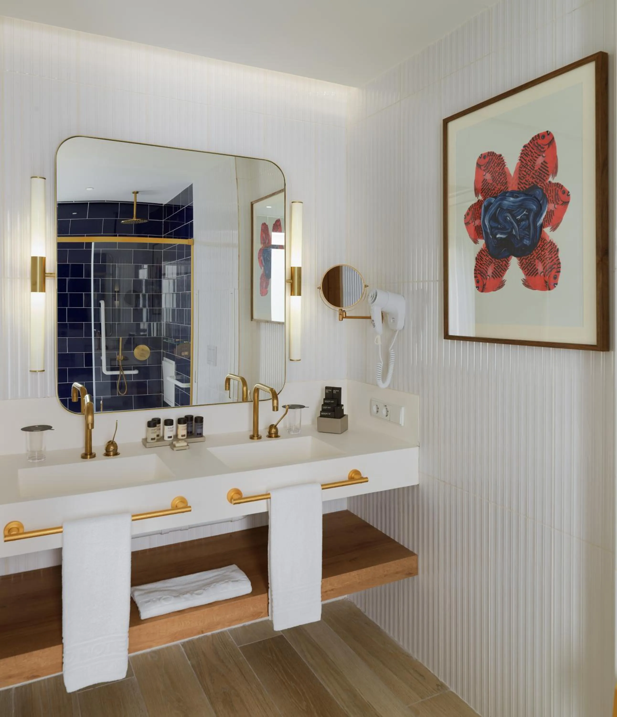 Bathroom in H10 Porto Poniente 4* Sup