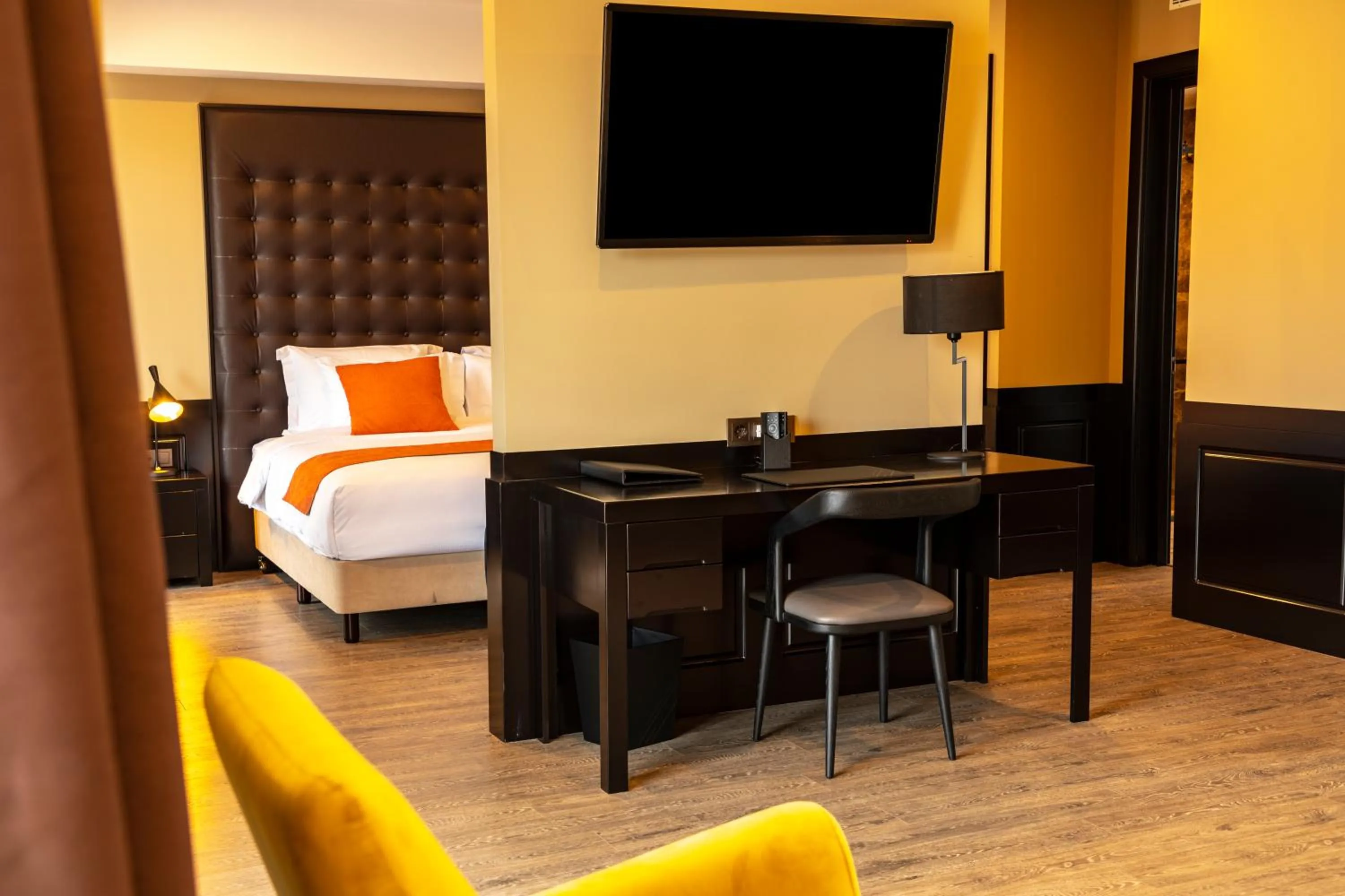 Communal lounge/ TV room, Bed in Sevsamora Resort & Spa