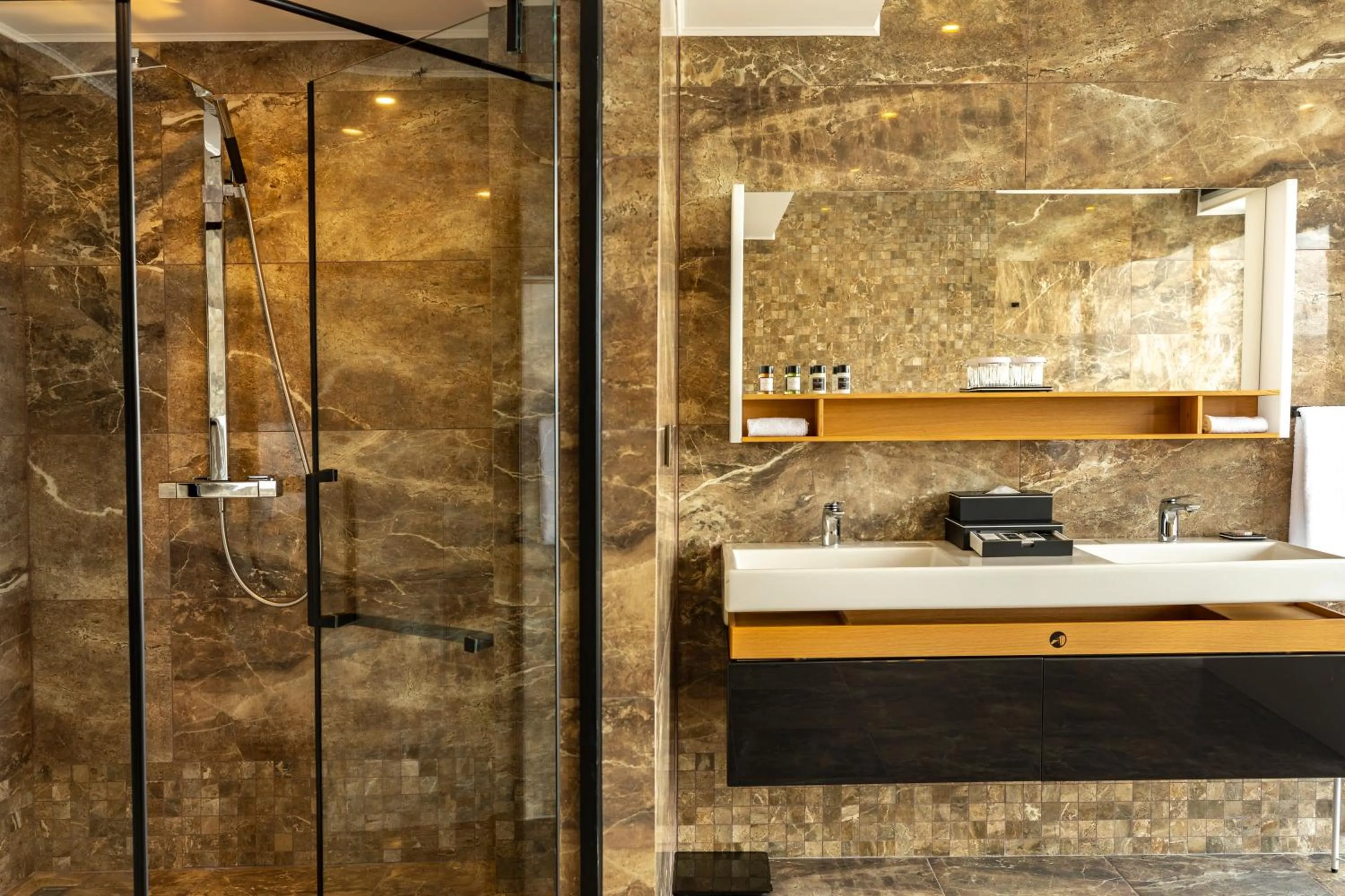 Shower in Sevsamora Resort & Spa