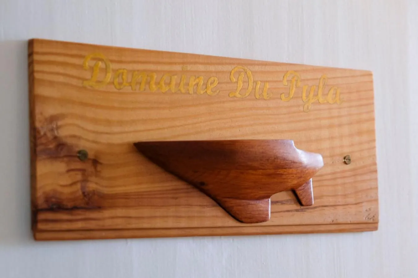 Decorative detail in Les Gués Rivières