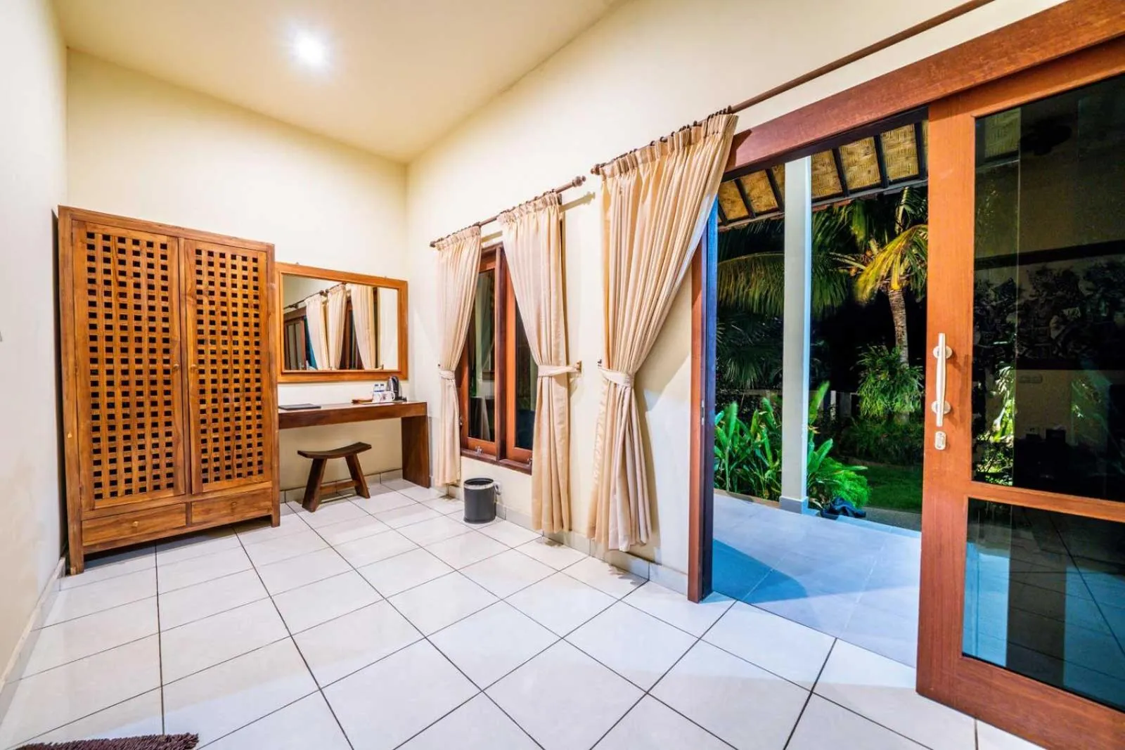 Ocean Sun Dive Resort