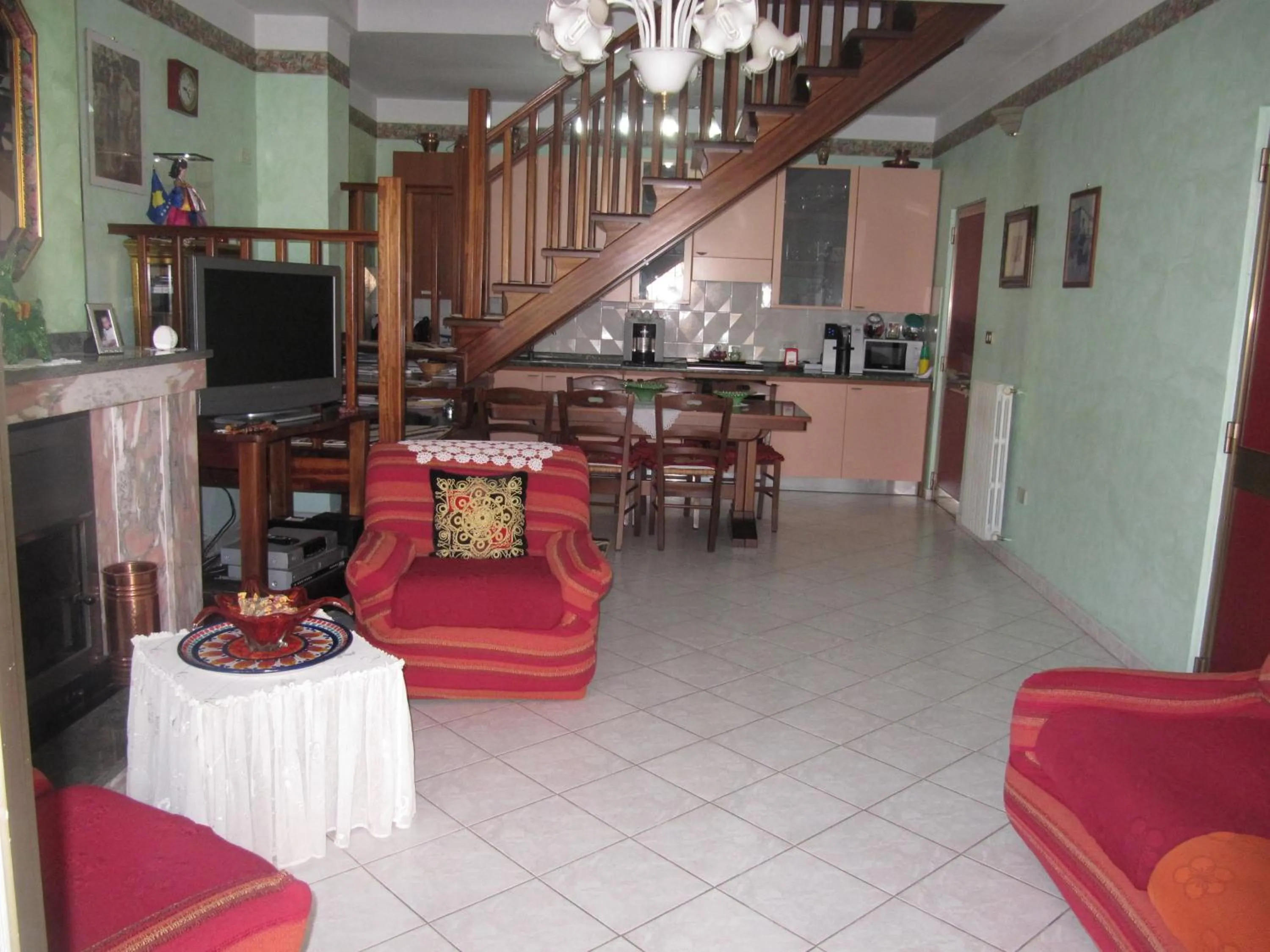 Communal lounge/ TV room in Montagne Rocciose