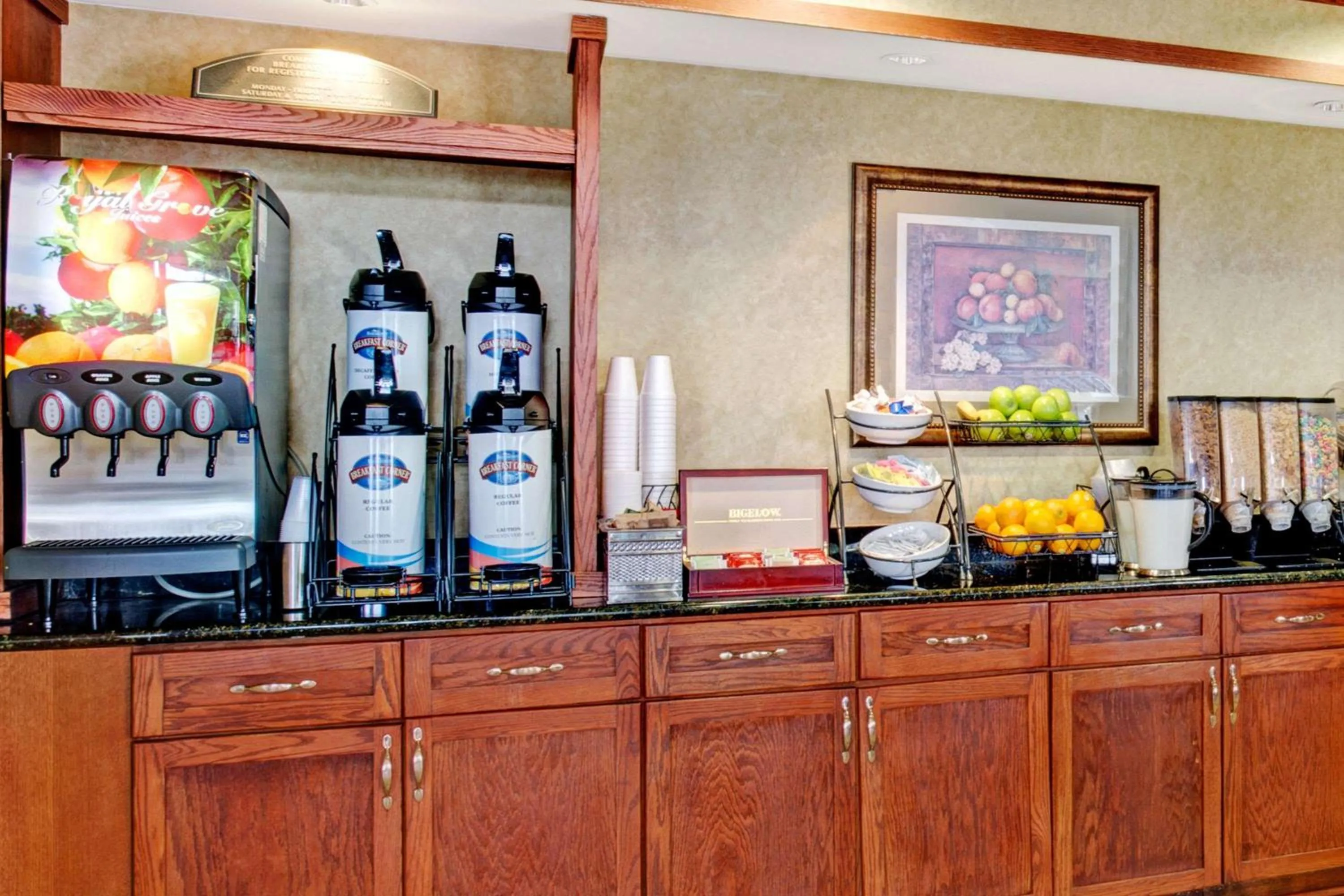 Restaurant/places to eat in Baymont by Wyndham Indianapolis West